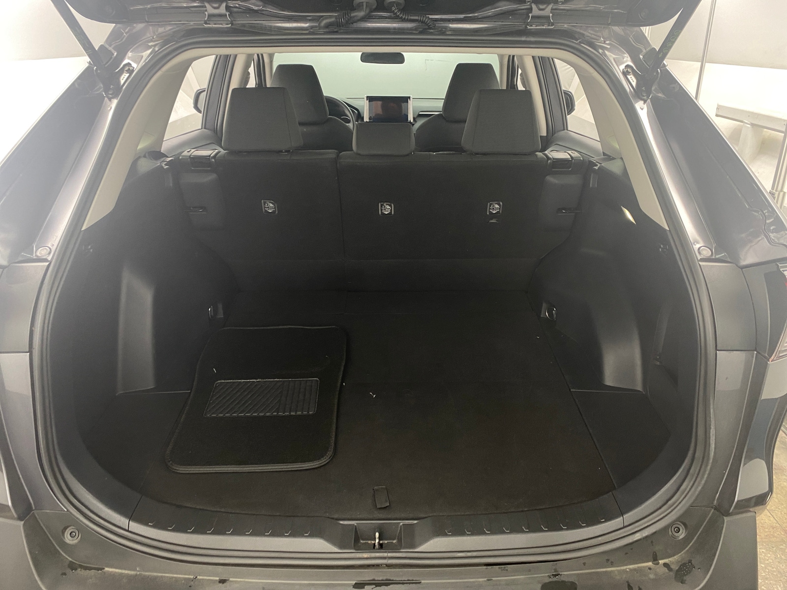 Thumbnail: 2025 Toyota RAV4 - 7