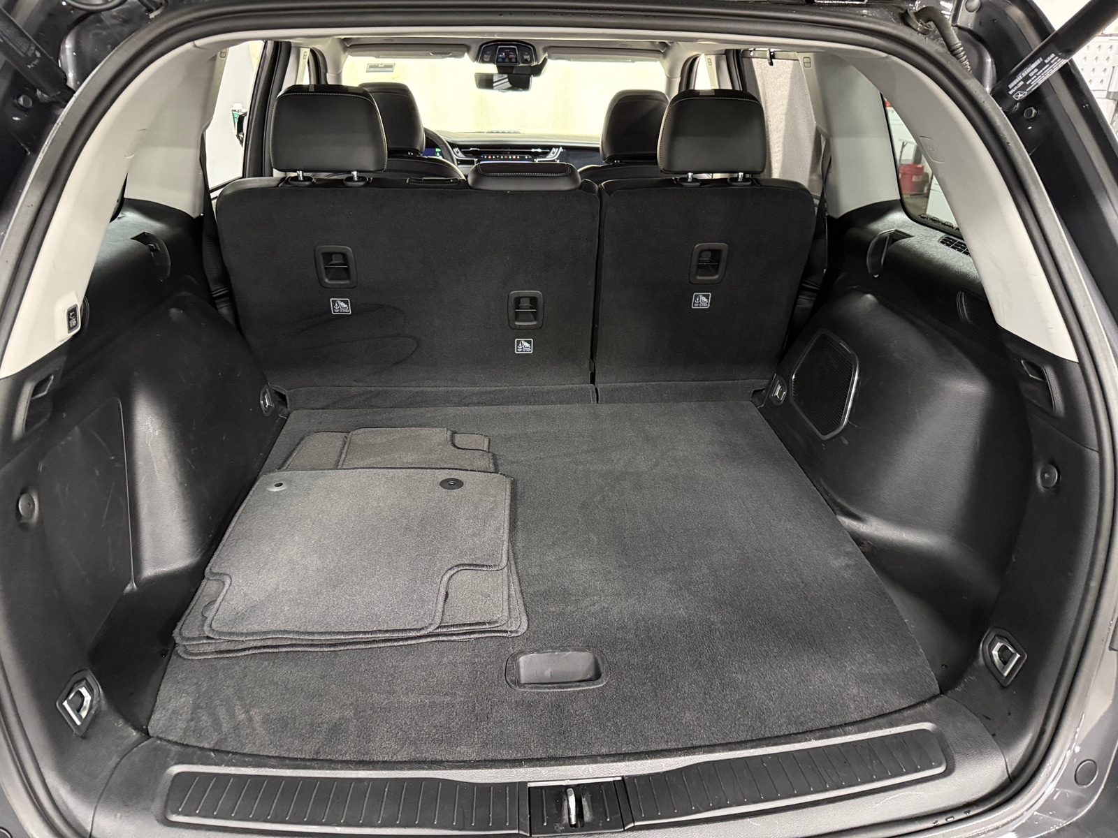 Thumbnail: 2023 Jeep Grand Cherokee - 6