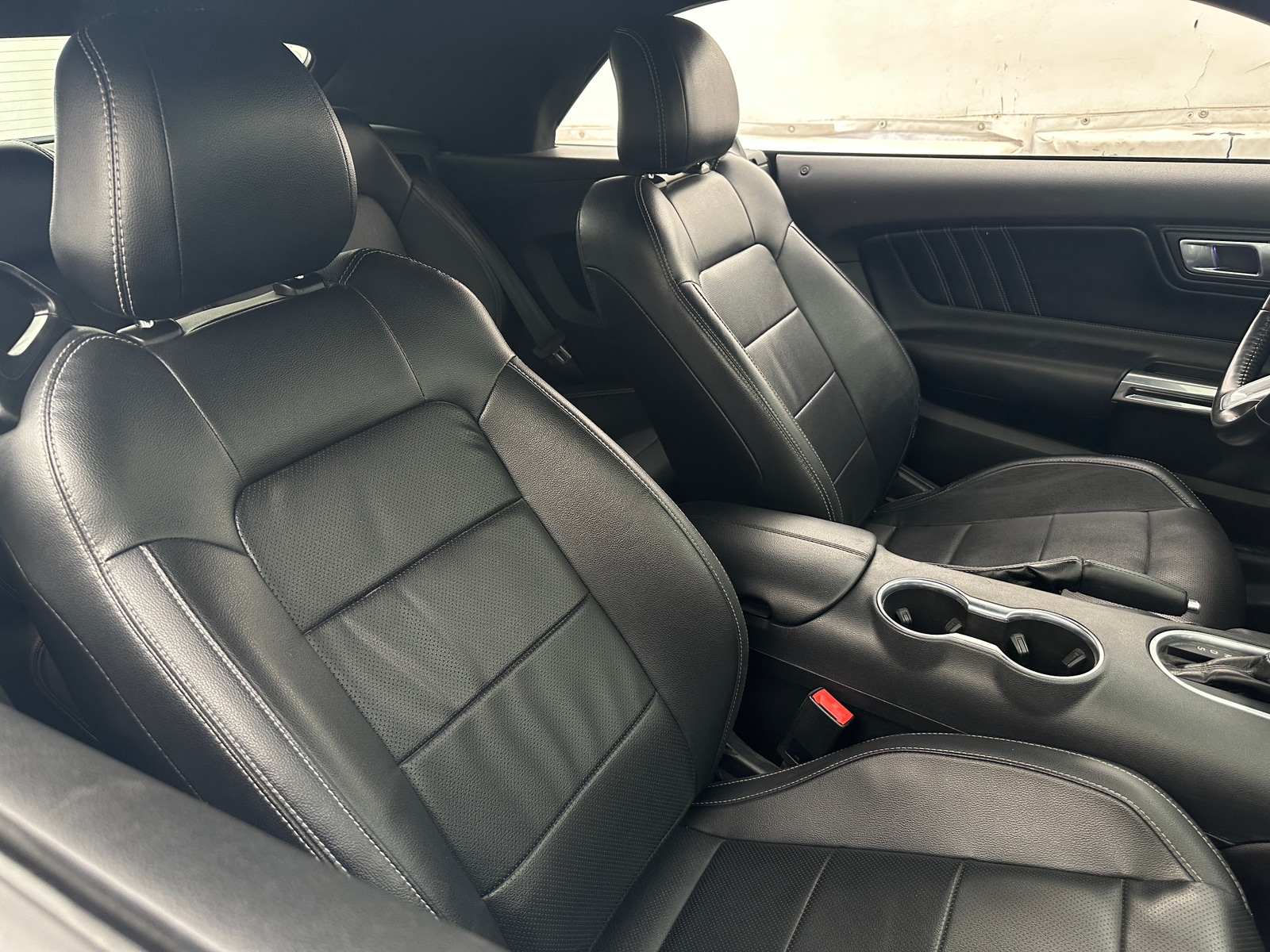 Thumbnail: 2022 Ford Mustang - 2