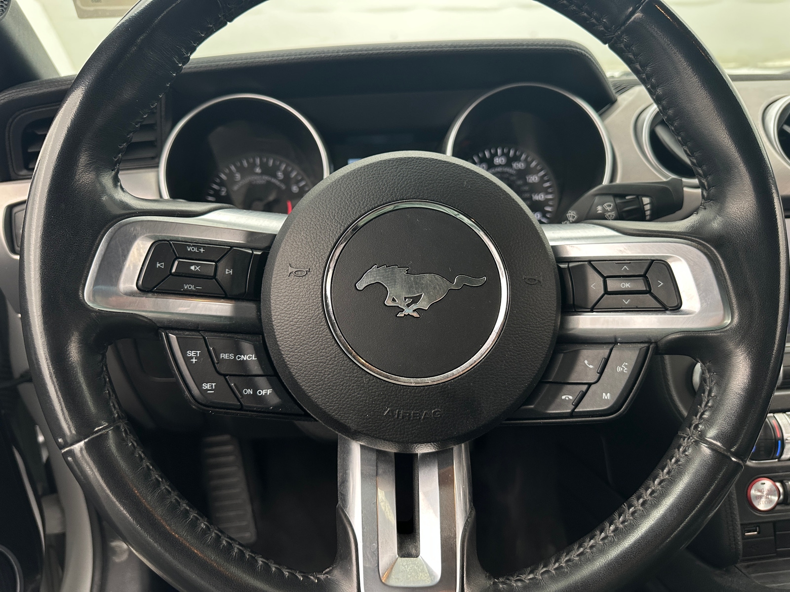 Thumbnail: 2022 Ford Mustang - 5