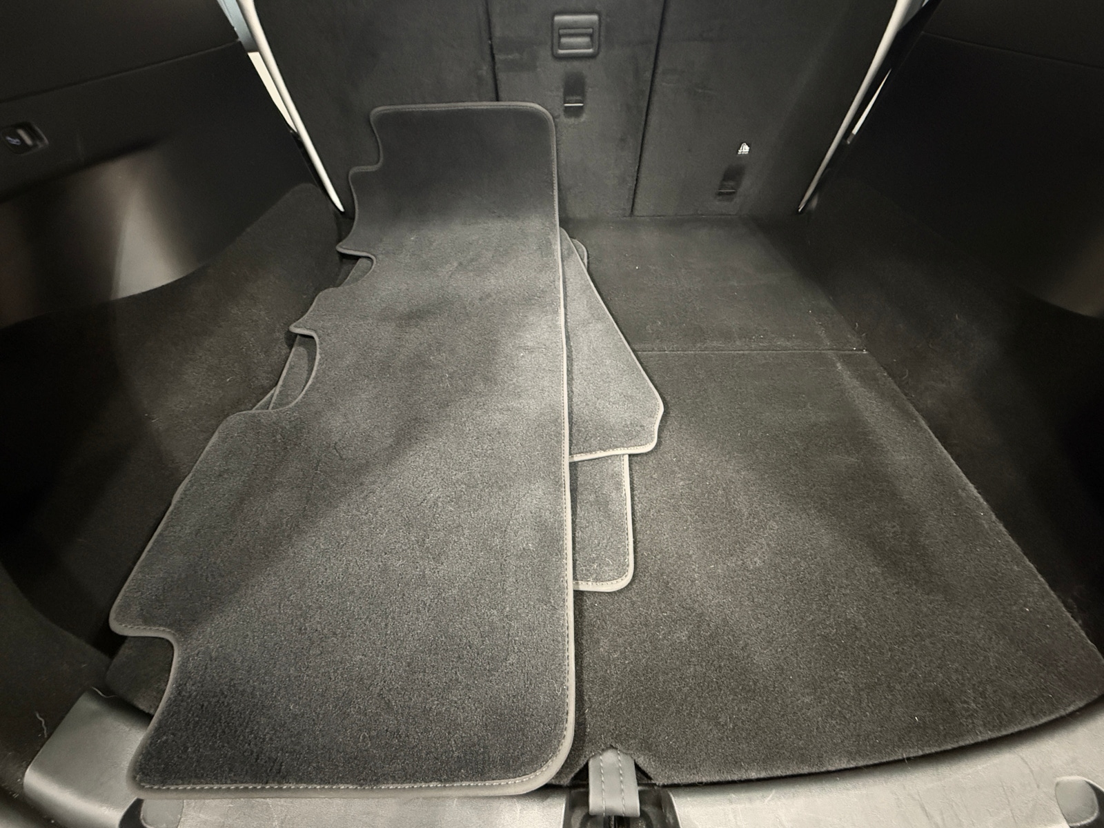 Thumbnail: 2022 Tesla Model Y - 6