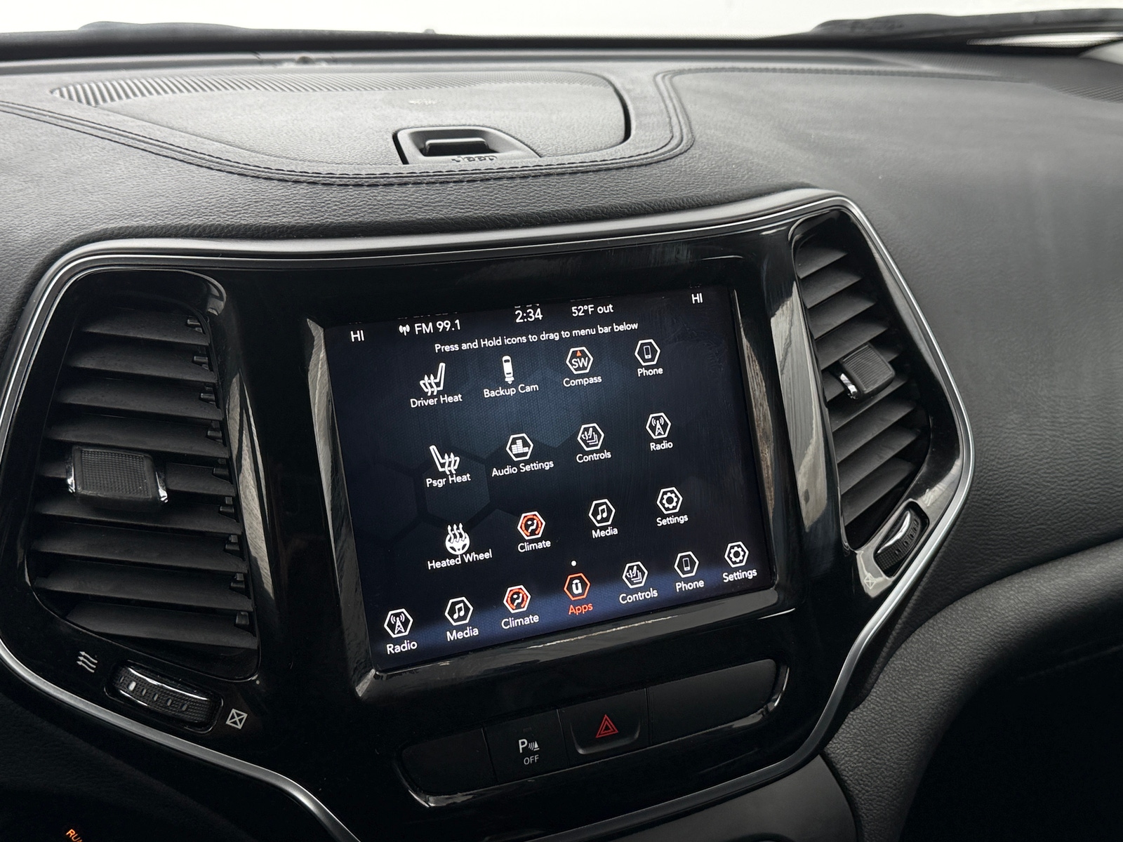 Thumbnail: 2020 Jeep Cherokee - 3