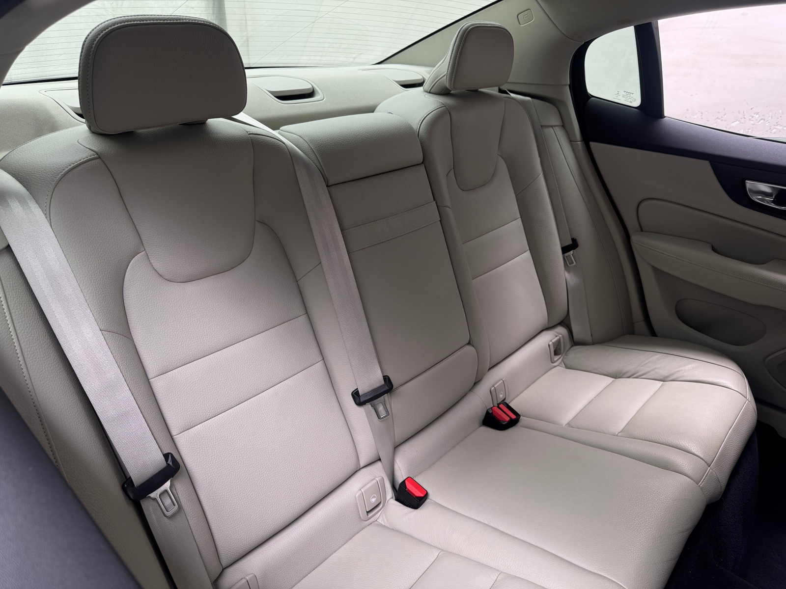 Thumbnail: 2022 Volvo S60 - 5