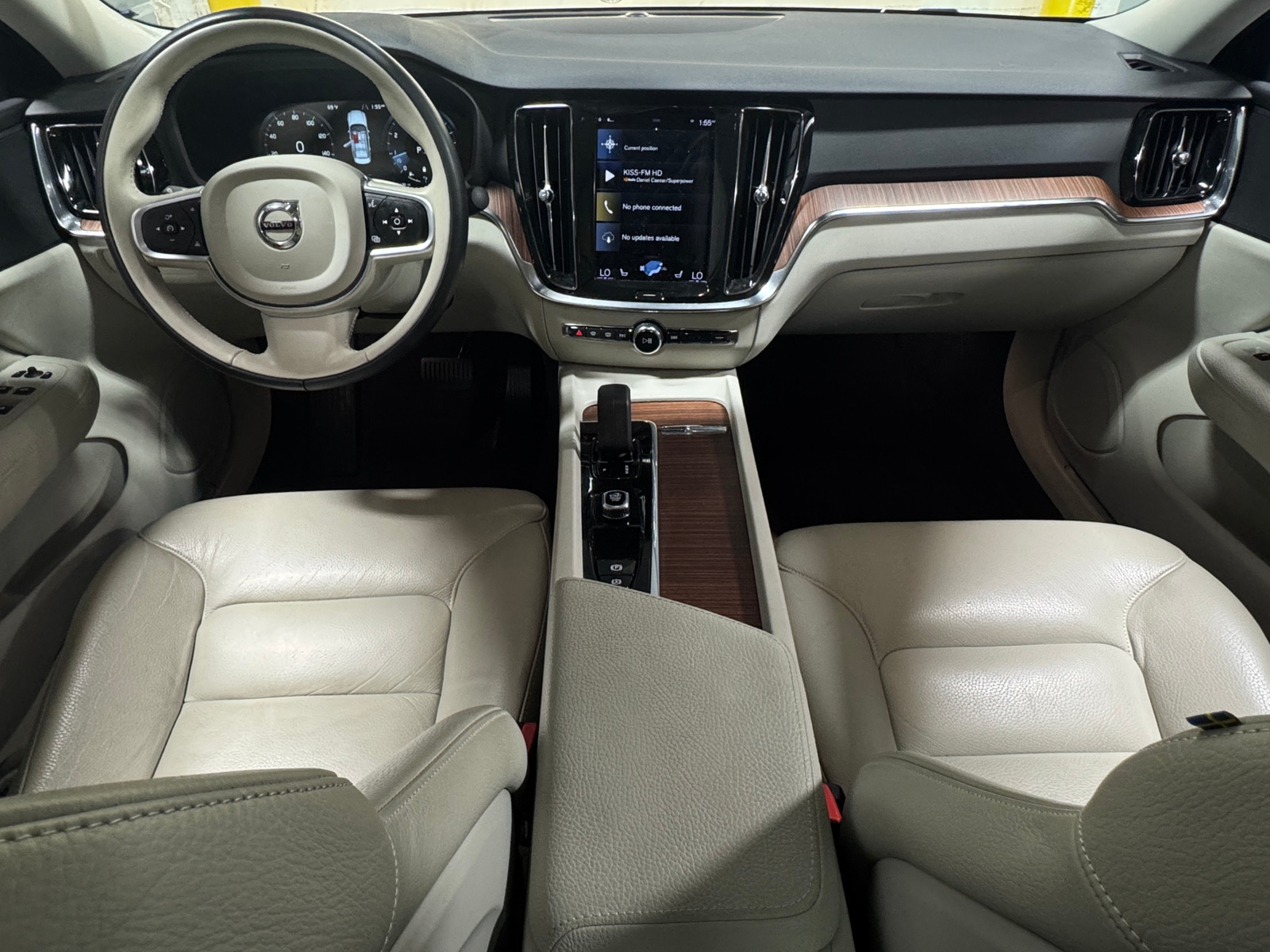 Thumbnail: 2022 Volvo S60 - 2