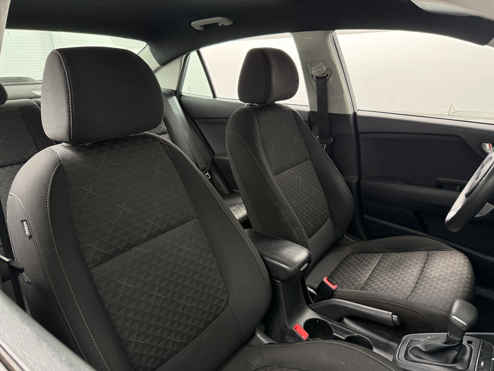 Thumbnail: 2021 Kia Rio - 2