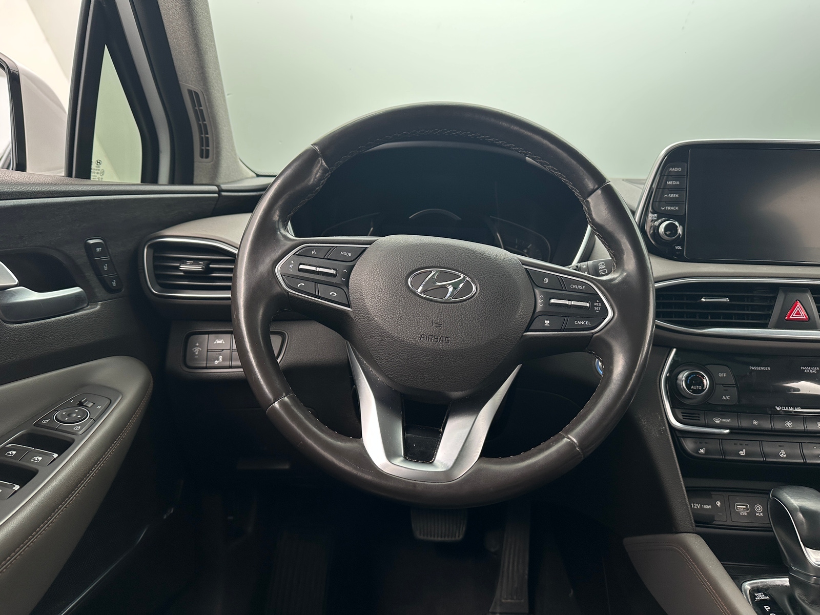 Thumbnail: 2020 Hyundai Santa Fe - 4