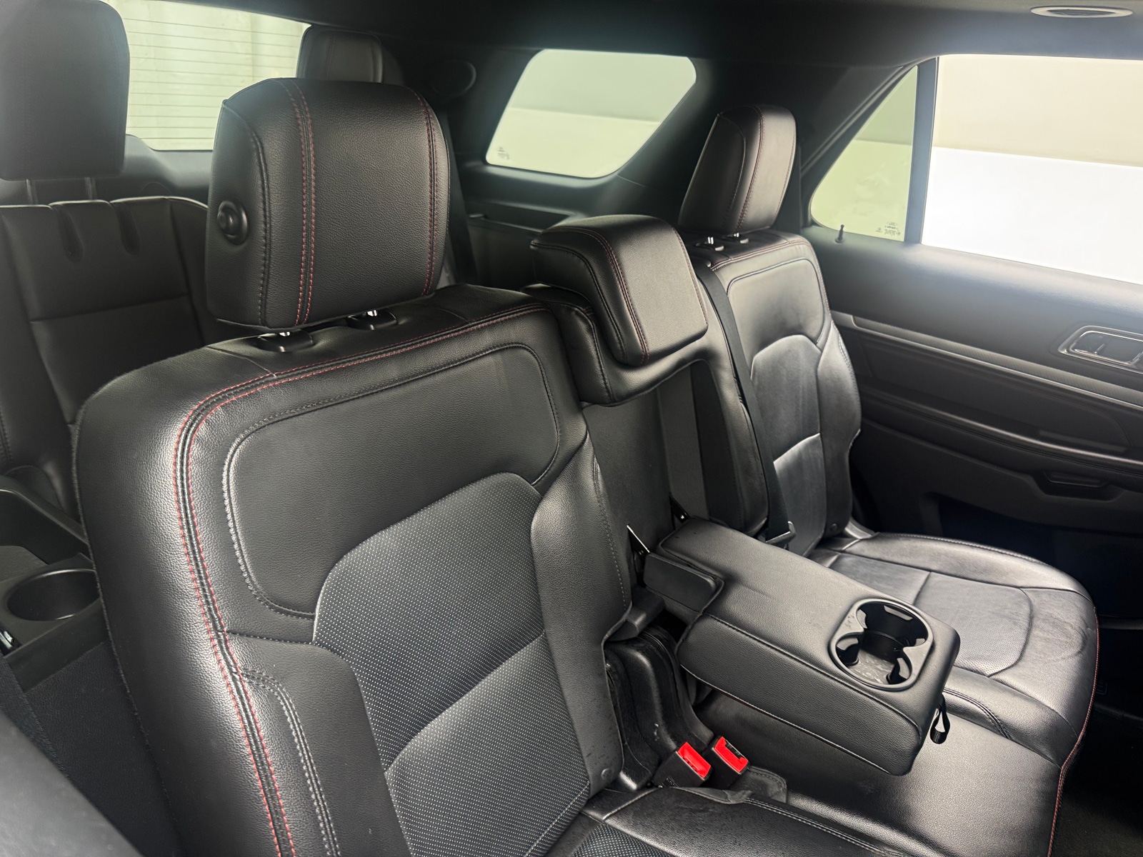 Thumbnail: 2018 Ford Explorer - 5