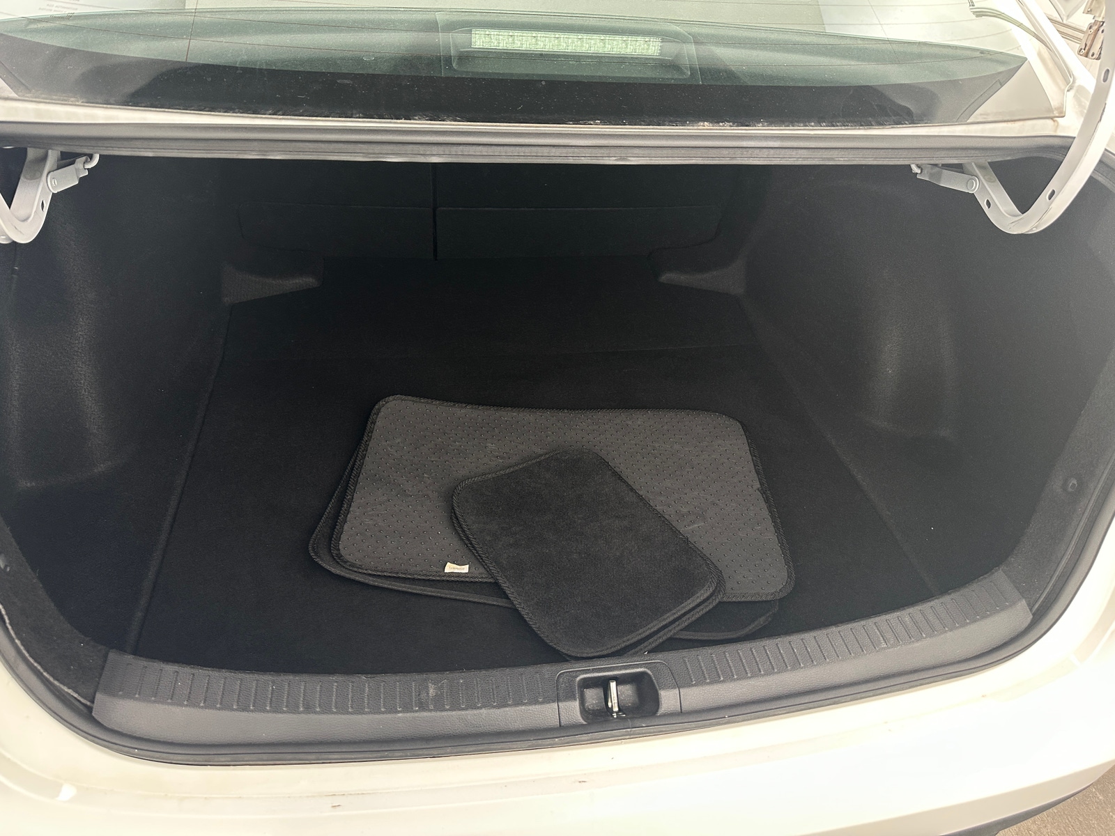 Thumbnail: 2023 Toyota Corolla - 7