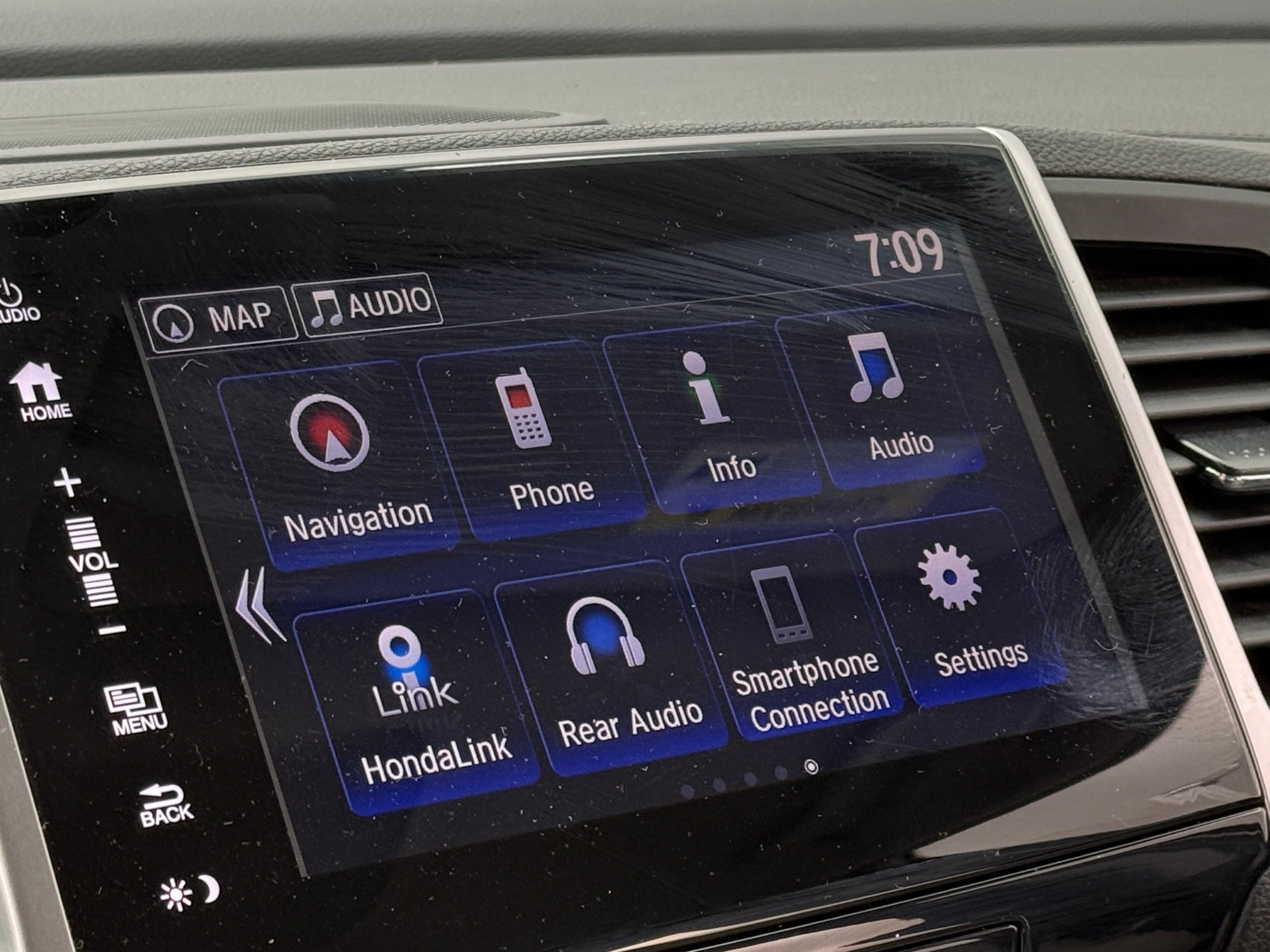 Thumbnail: 2018 Honda Pilot - 3