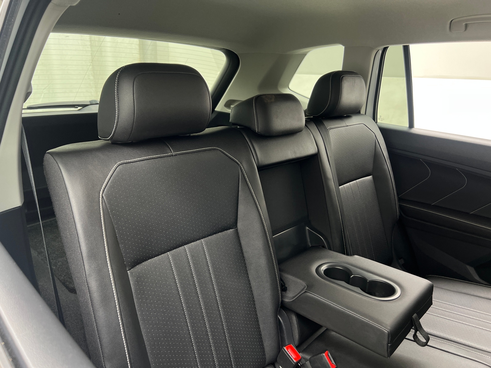 Thumbnail: 2023 Volkswagen Tiguan - 5