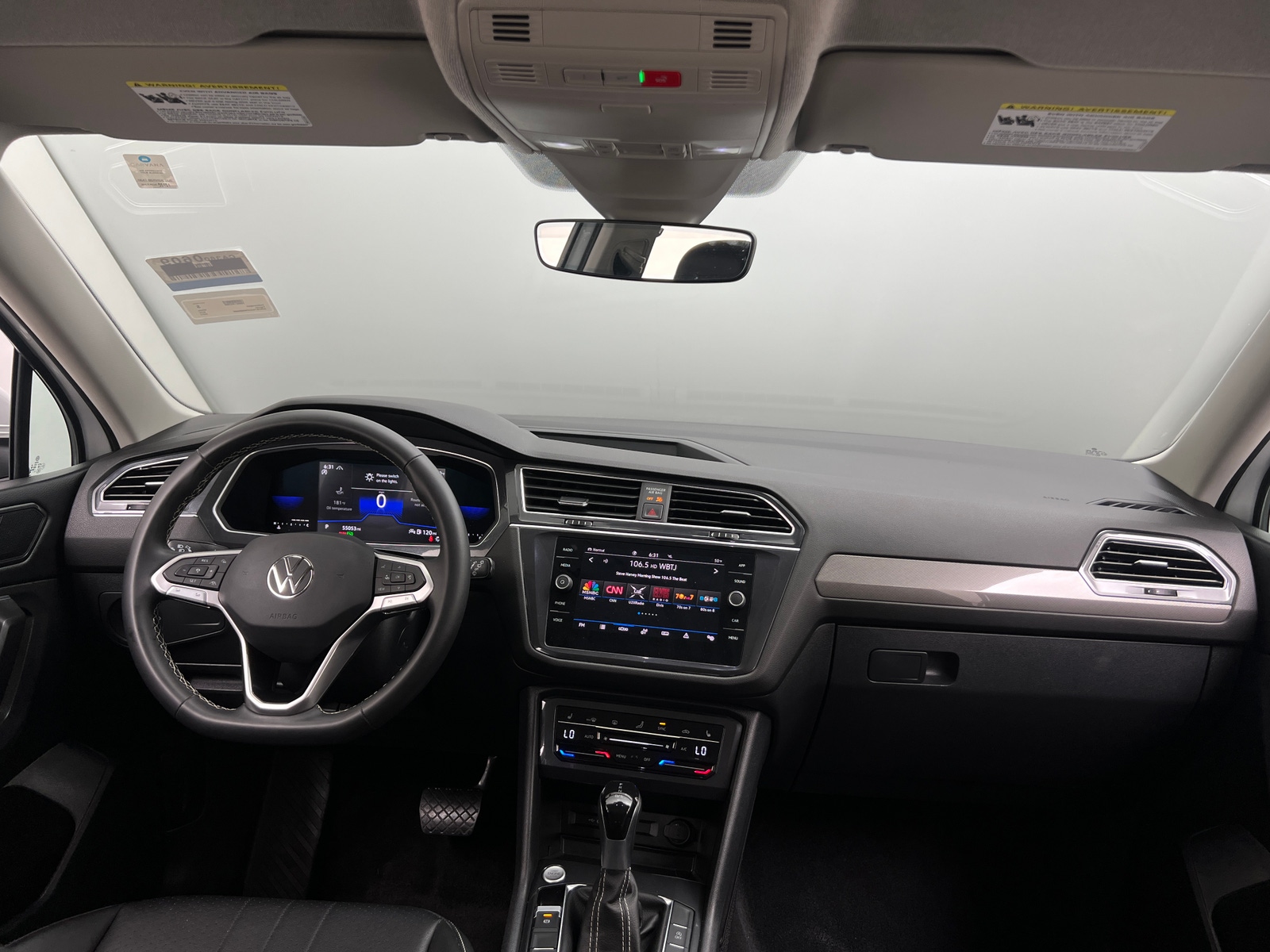 Thumbnail: 2023 Volkswagen Tiguan - 2