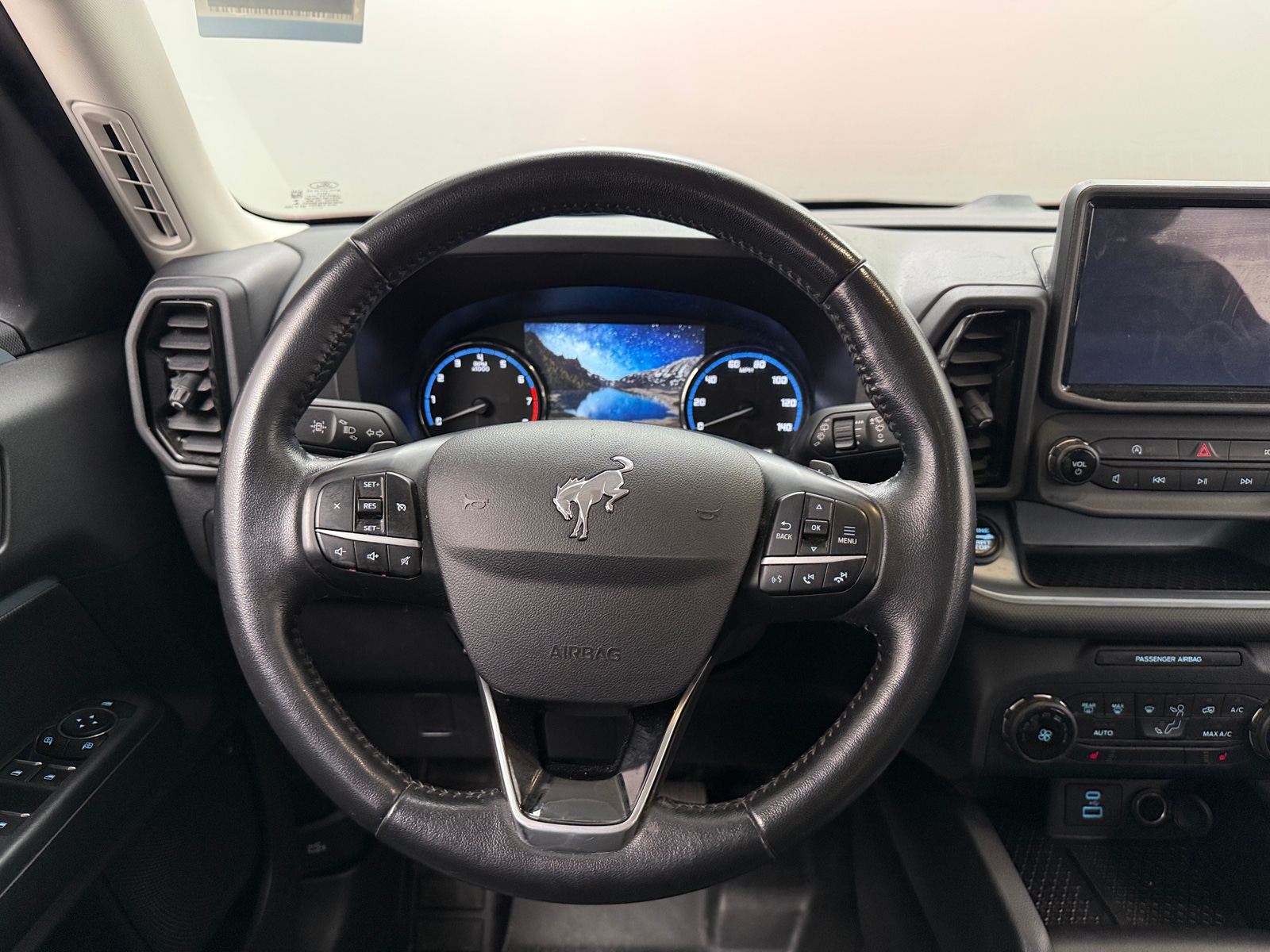 Thumbnail: 2022 Ford Bronco Sport - 5