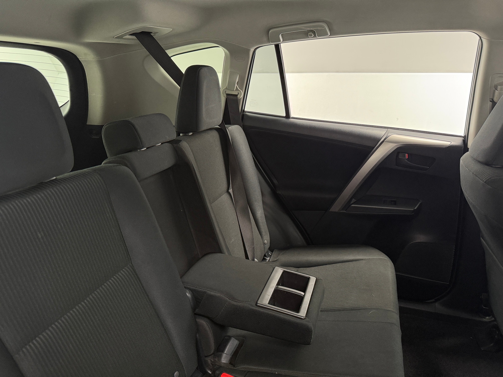 Thumbnail: 2018 Toyota RAV4 - 6