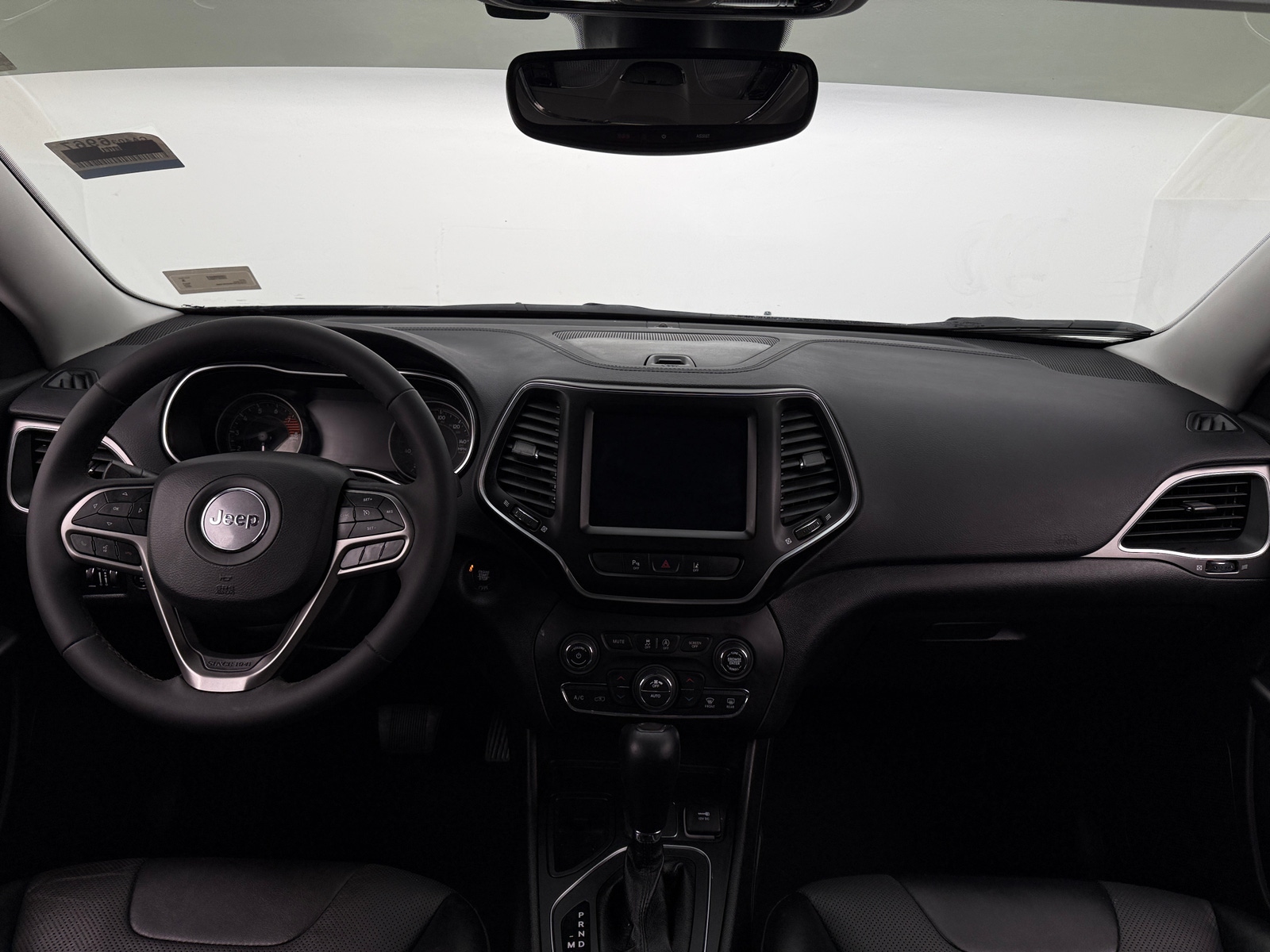 Thumbnail: 2022 Jeep Cherokee - 2