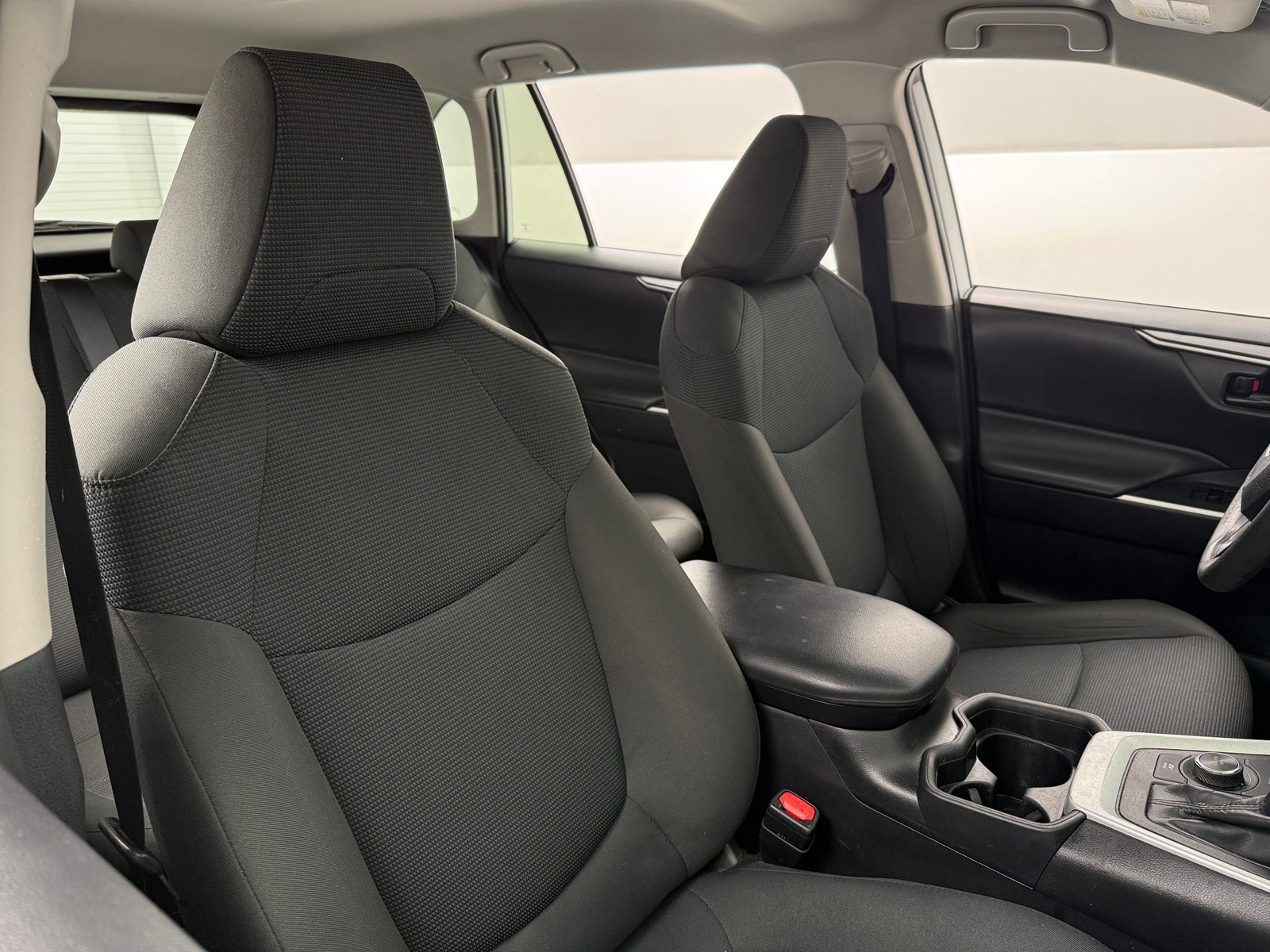 Thumbnail: 2020 Toyota RAV4 - 2