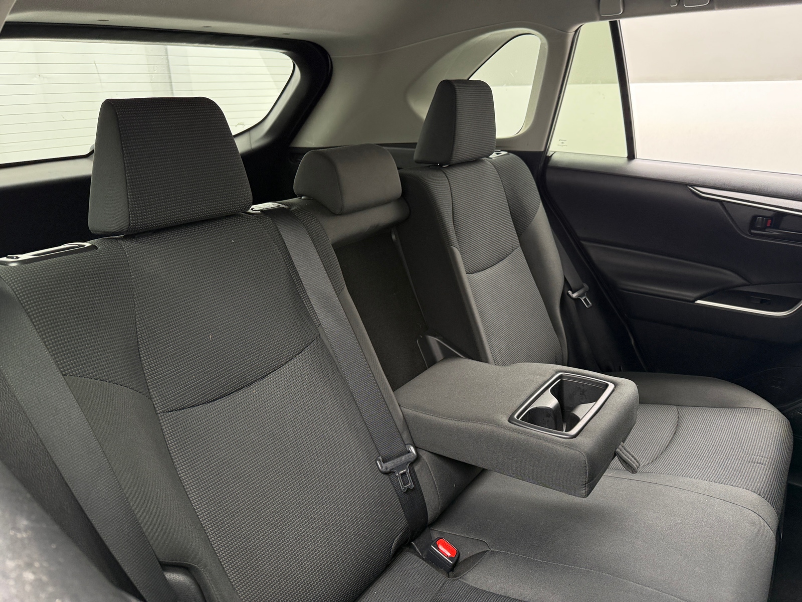 Thumbnail: 2020 Toyota RAV4 - 6