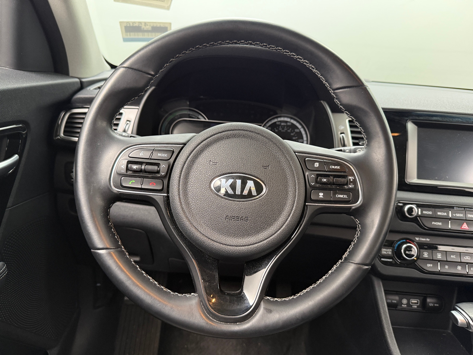 Thumbnail: 2018 Kia Niro - 5