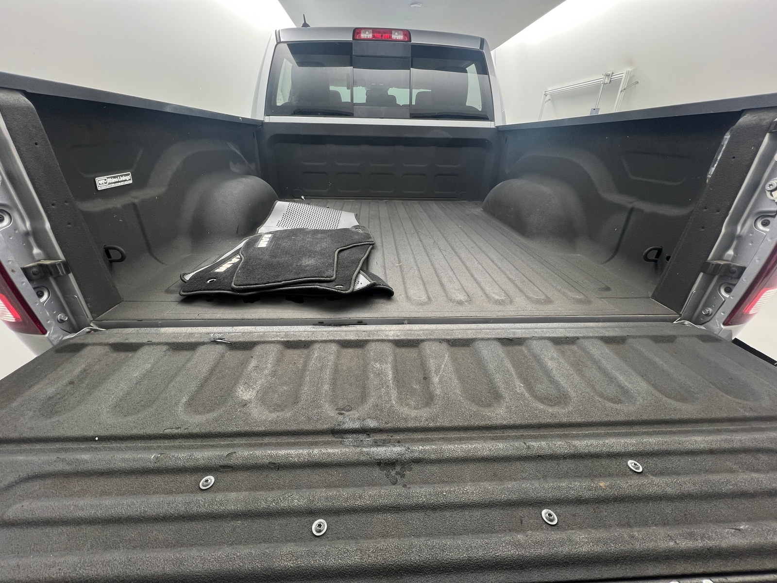 Thumbnail: 2020 RAM 1500 Classic - 7