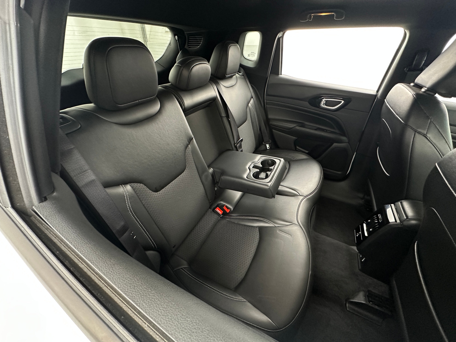 Thumbnail: 2023 Jeep Compass - 6