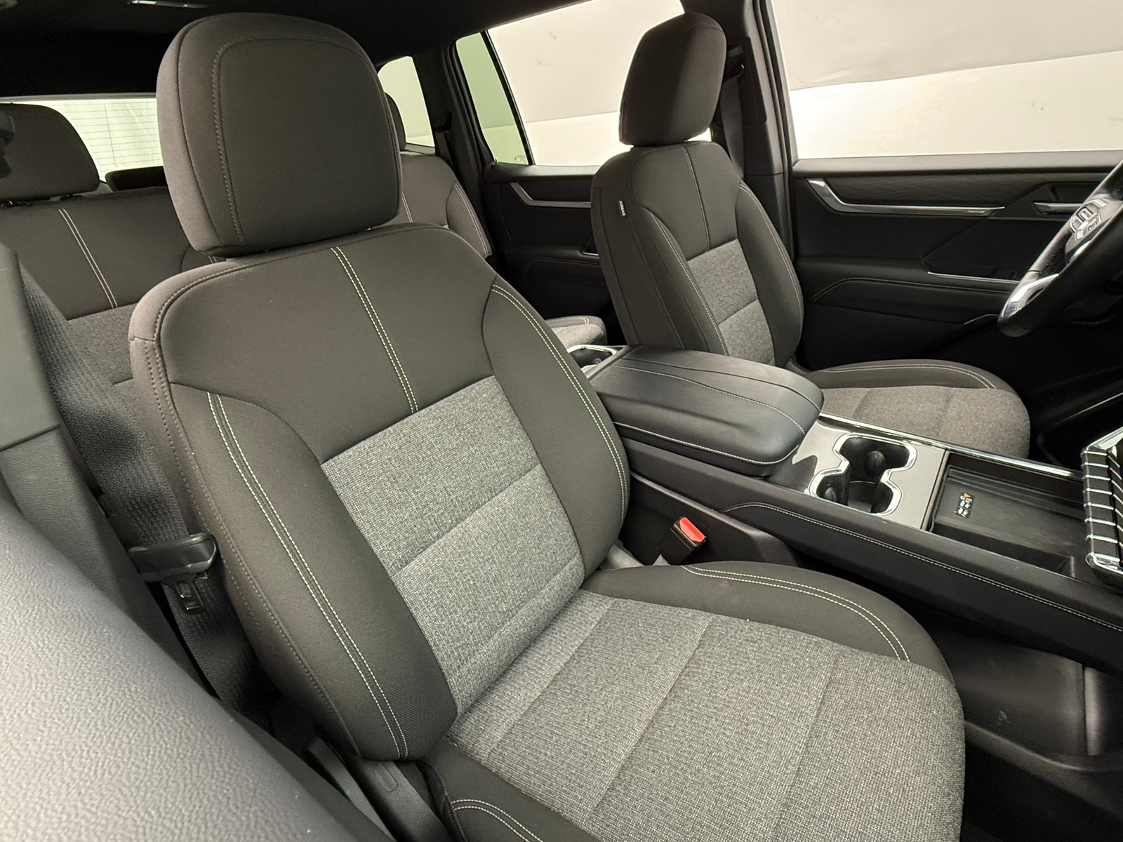 Thumbnail: 2025 GMC Acadia - 2