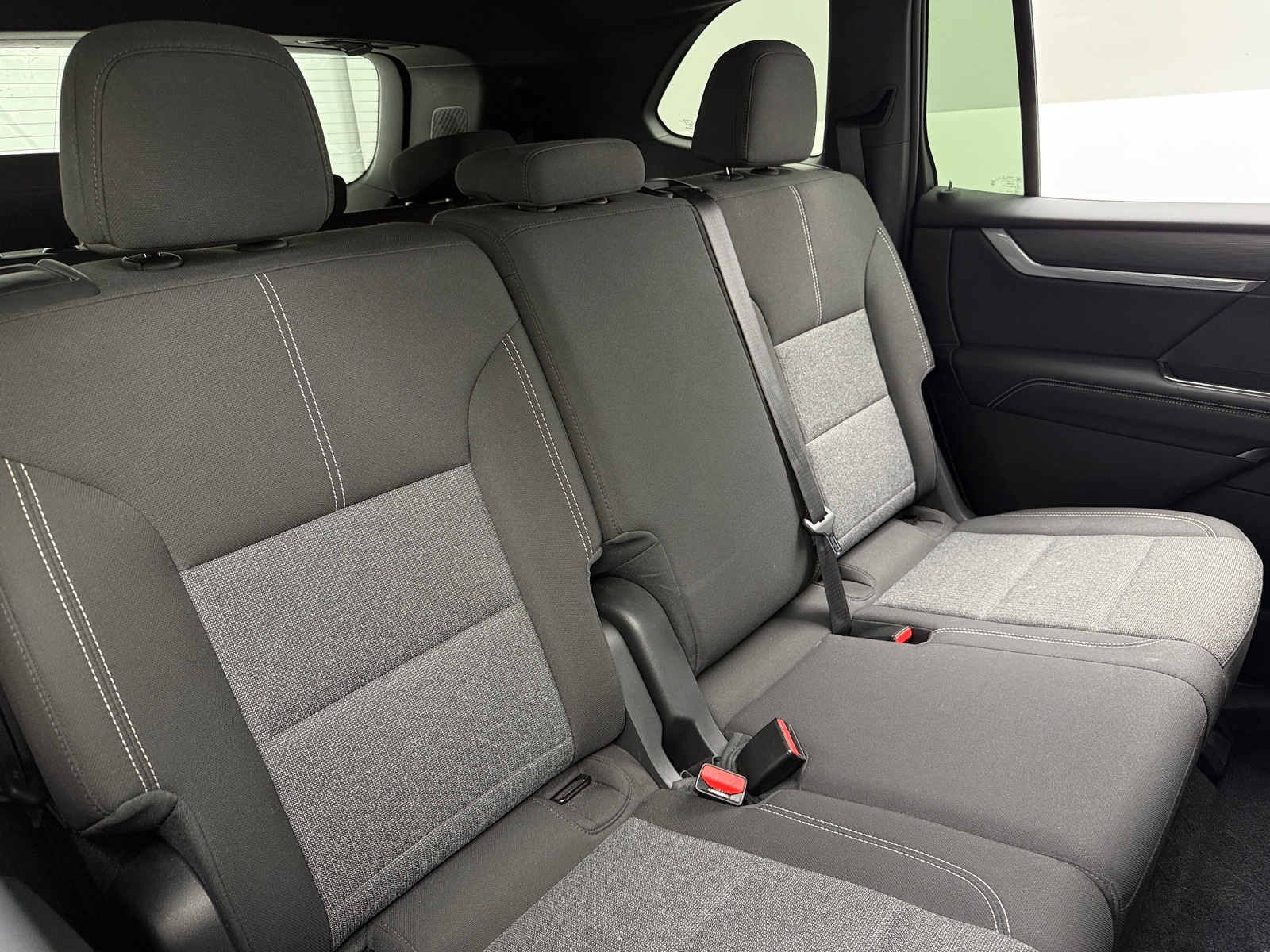 Thumbnail: 2025 GMC Acadia - 6