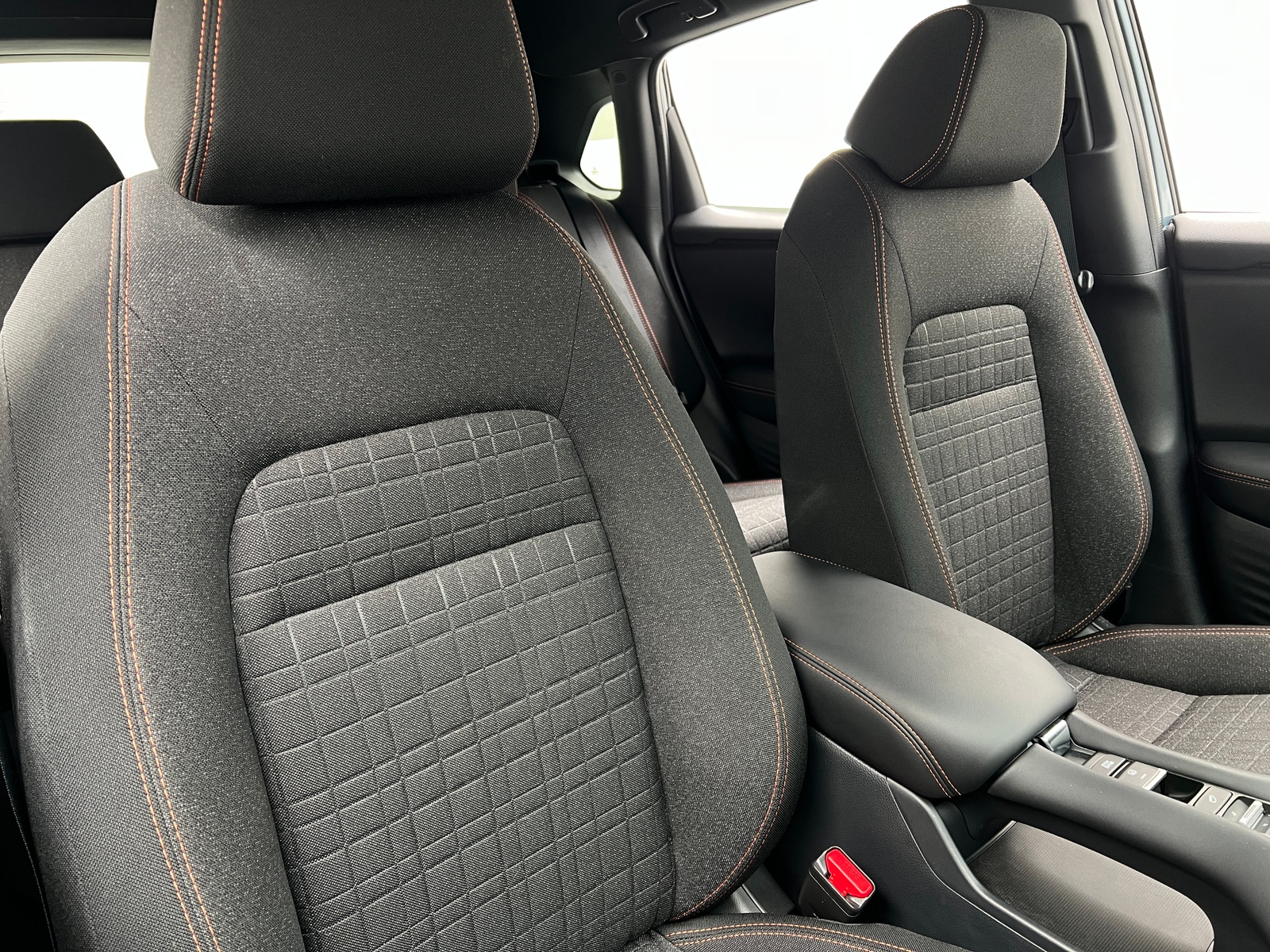 Thumbnail: 2025 Honda HR-V - 2