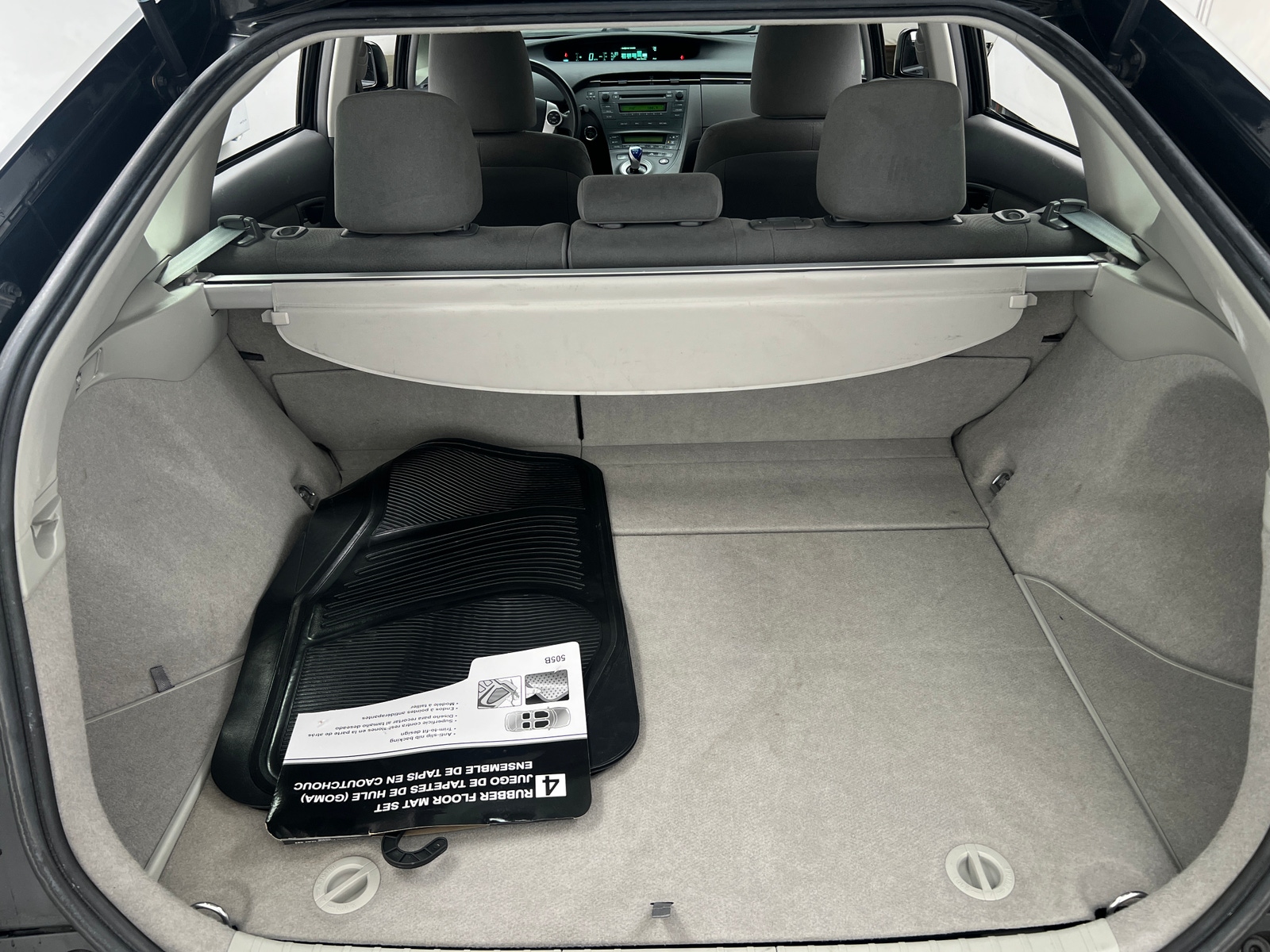 Thumbnail: 2011 Toyota Prius - 7