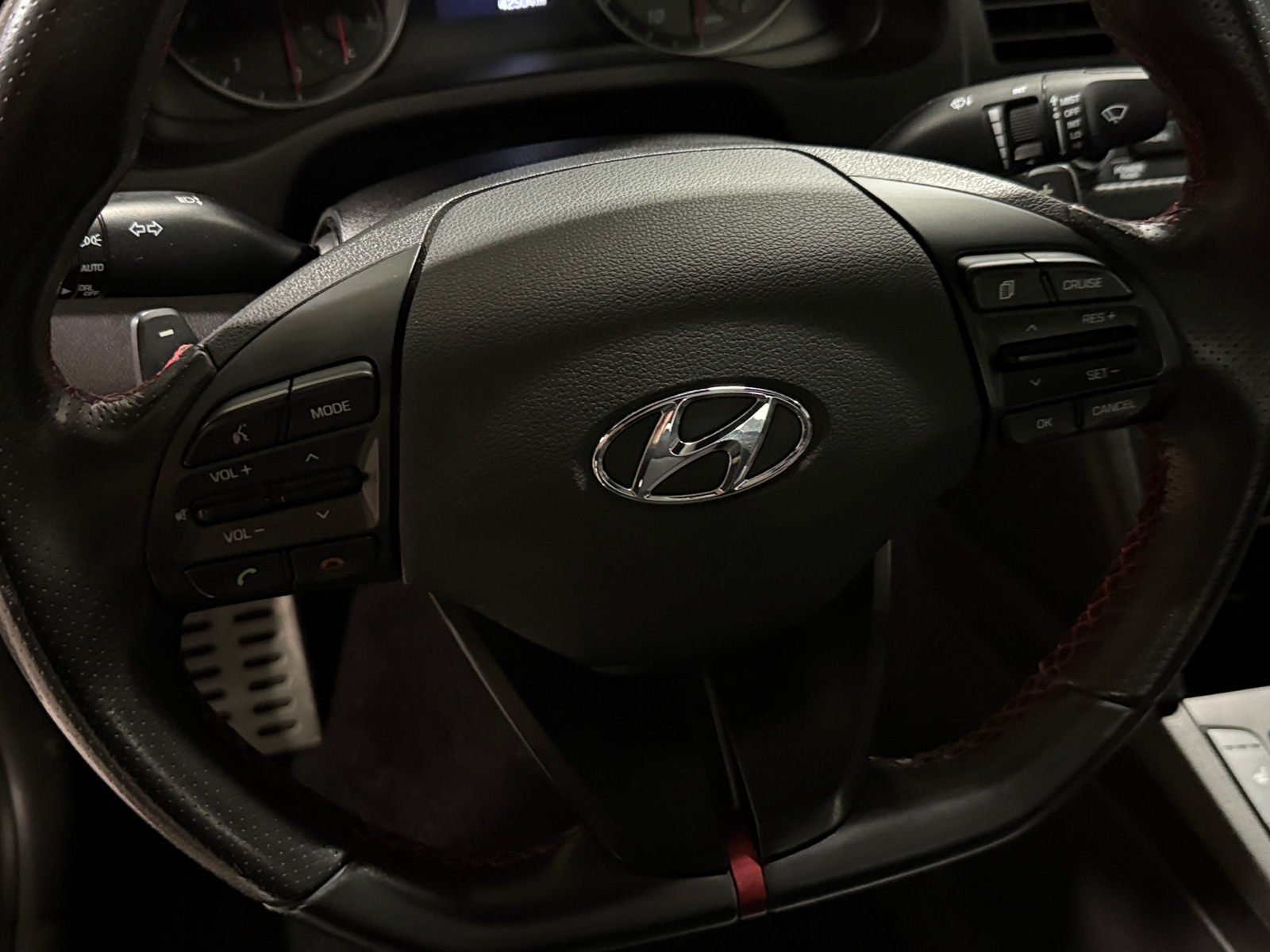 Thumbnail: 2017 Hyundai Elantra - 4