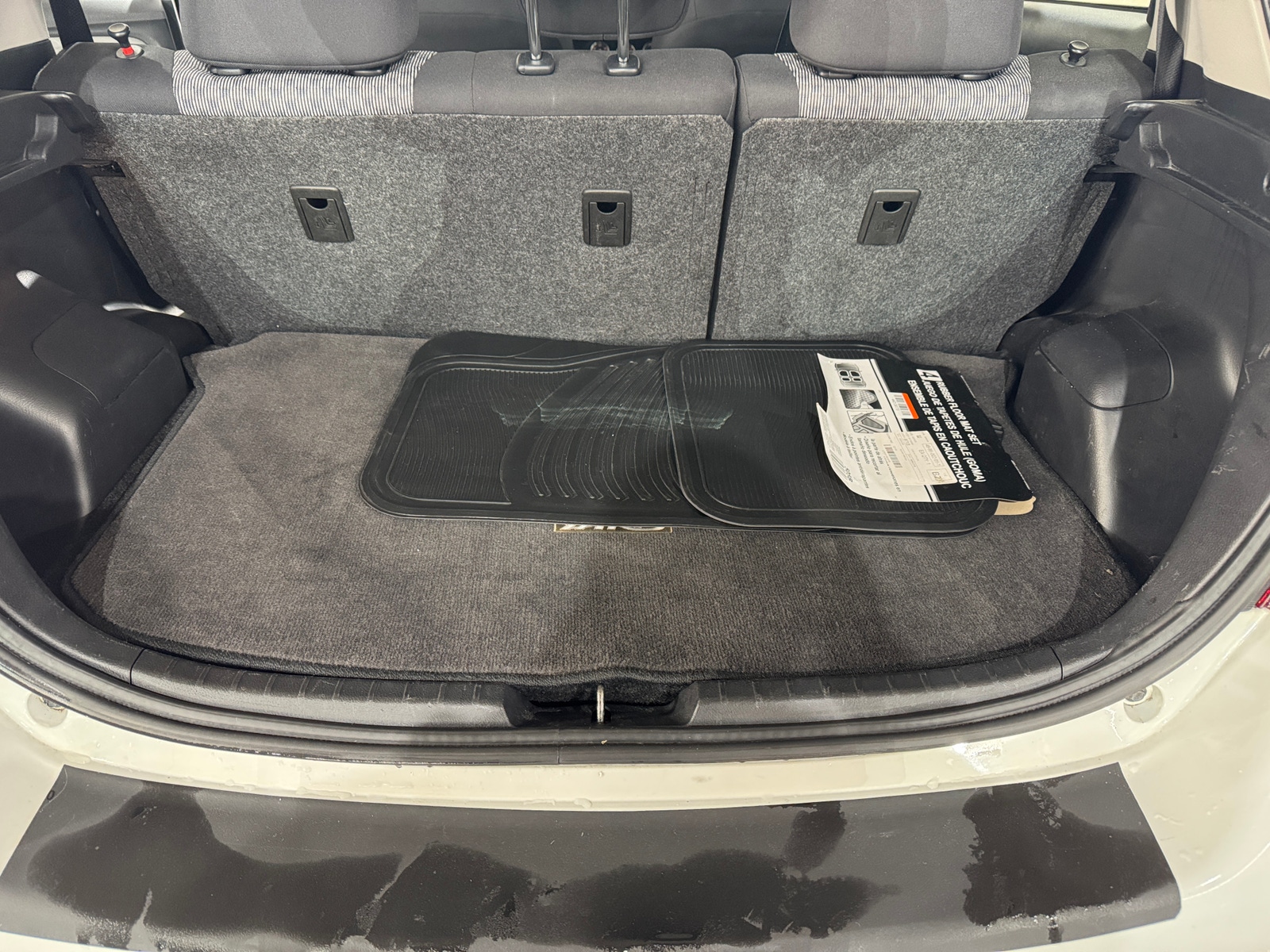 Thumbnail: 2017 Toyota Yaris - 7