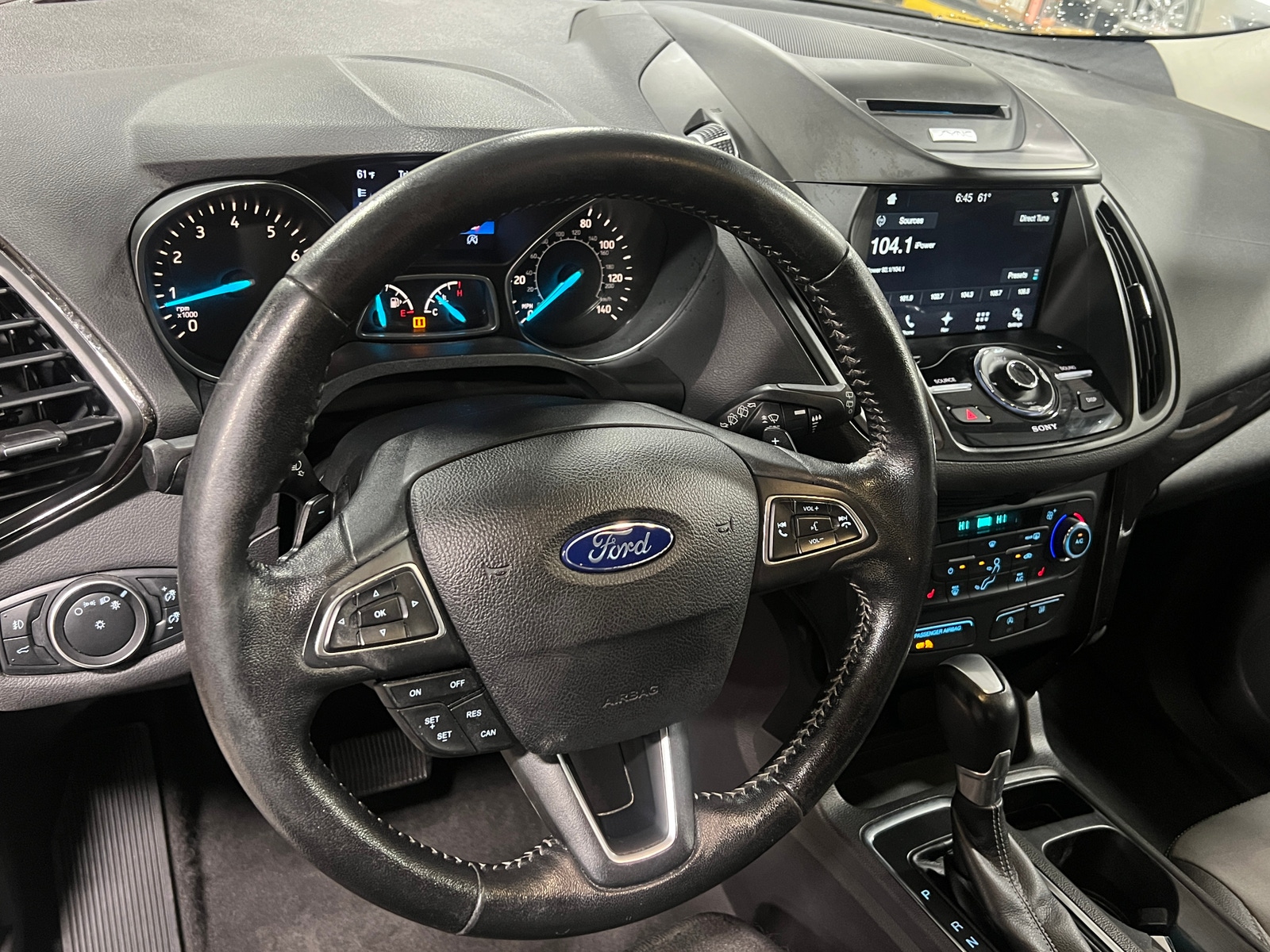 Thumbnail: 2017 Ford Escape - 4