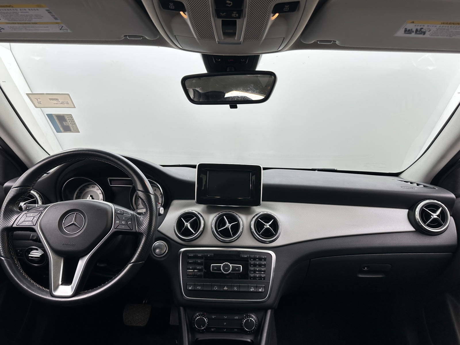 Thumbnail: 2015 Mercedes-Benz GLA - 2