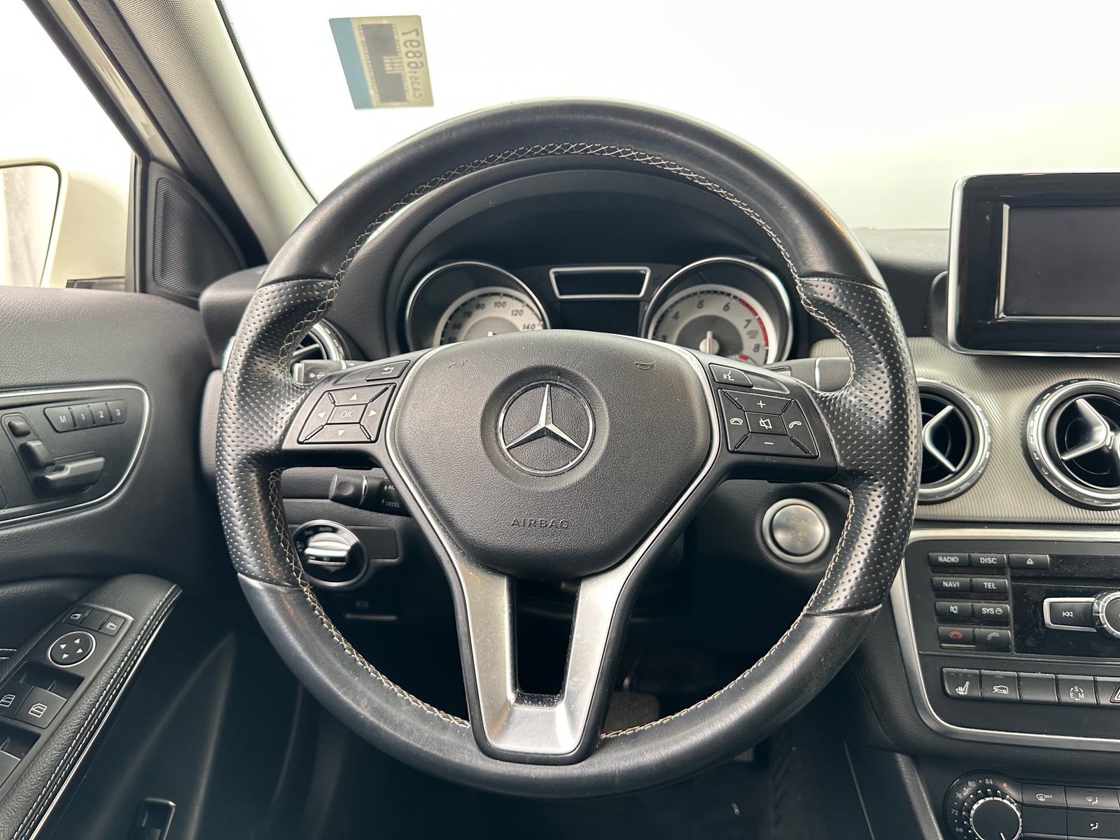 Thumbnail: 2015 Mercedes-Benz GLA - 4