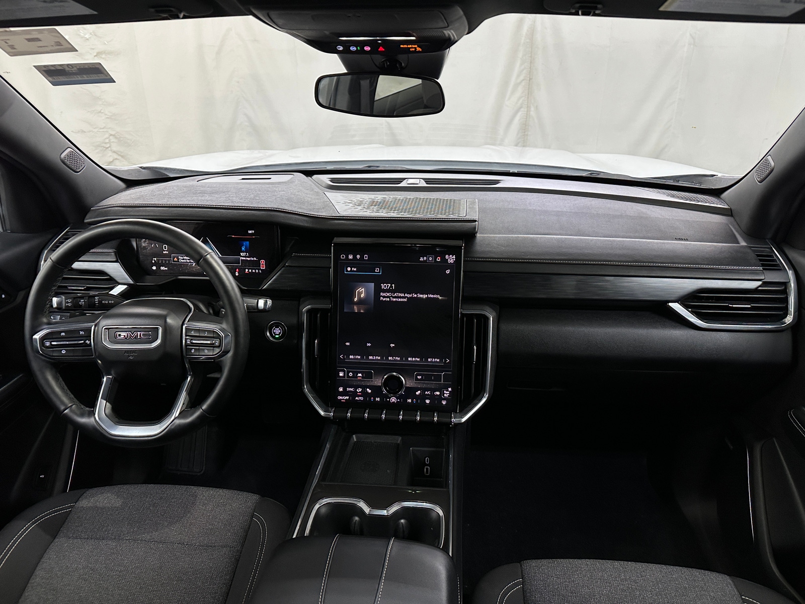 Thumbnail: 2025 GMC Acadia - 3