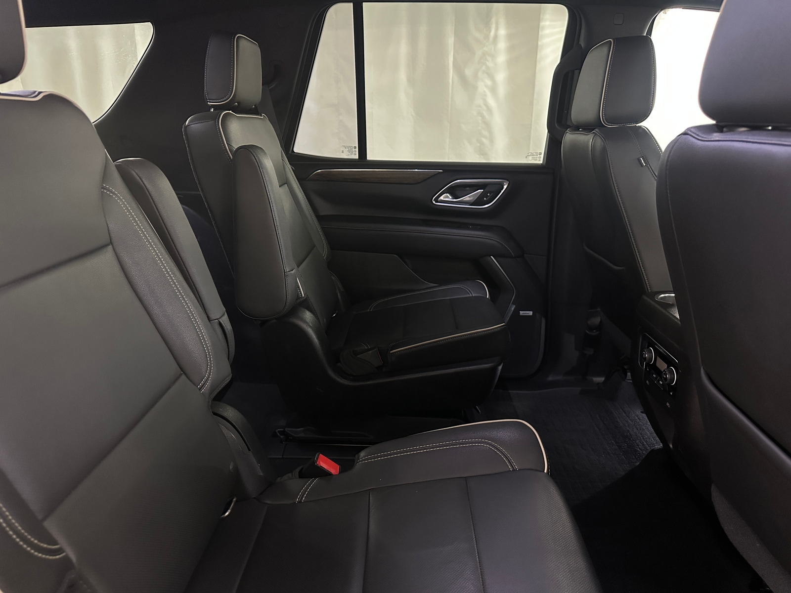 Thumbnail: 2021 Chevrolet Tahoe - 5