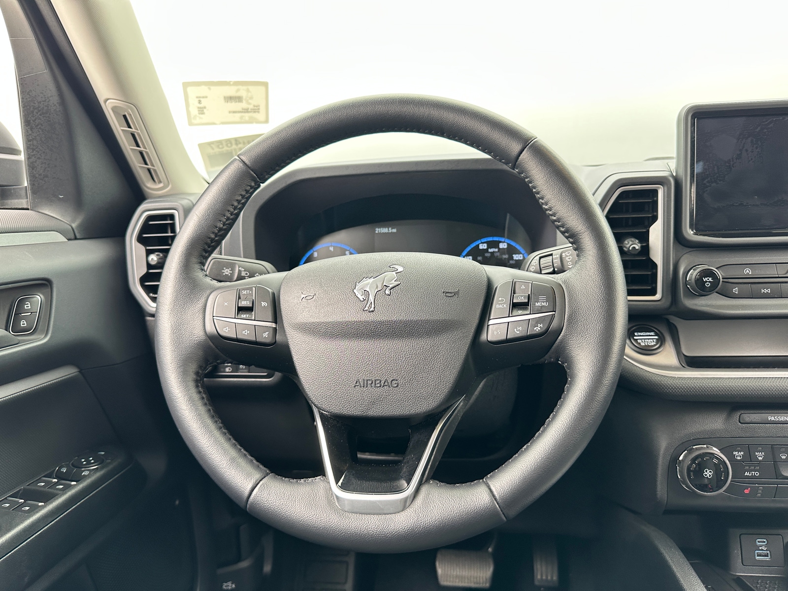 Thumbnail: 2022 Ford Bronco Sport - 5