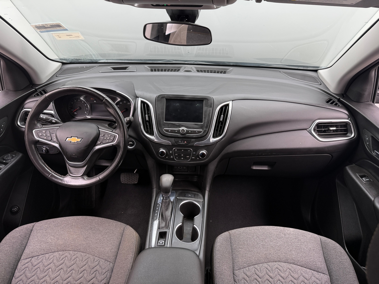 Thumbnail: 2022 Chevrolet Equinox - 3