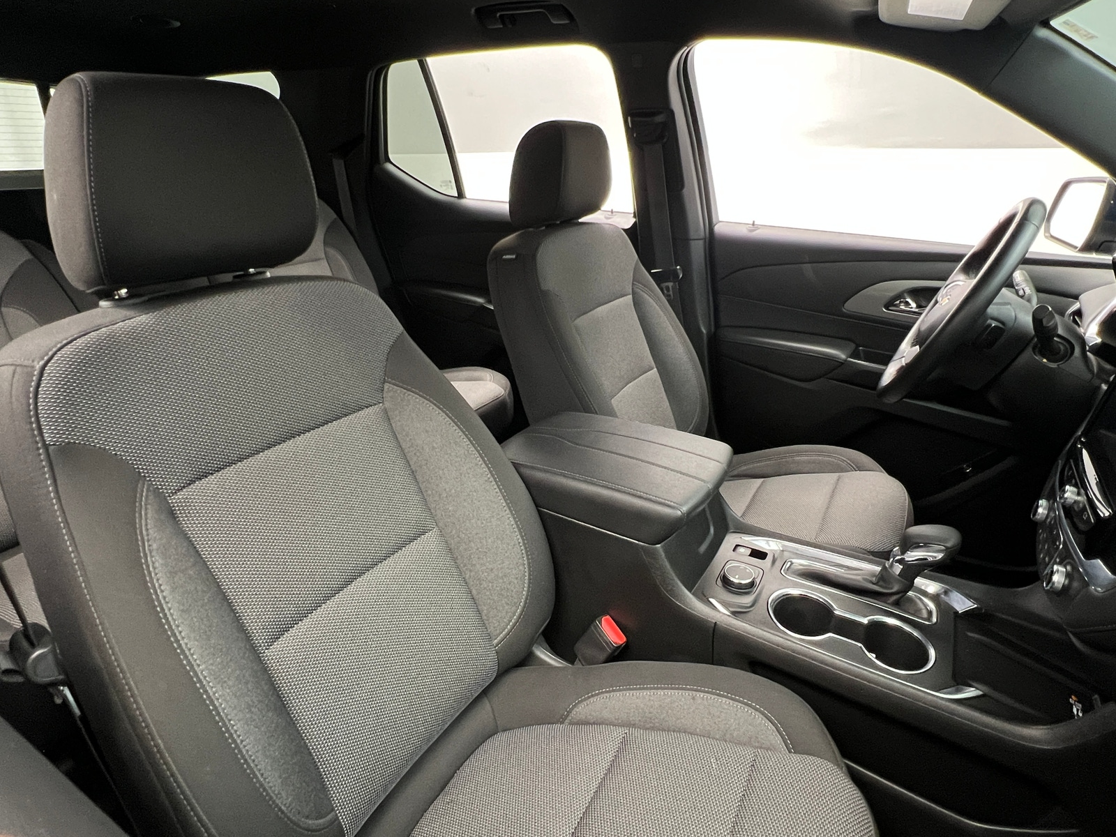 Thumbnail: 2023 Chevrolet Traverse - 2