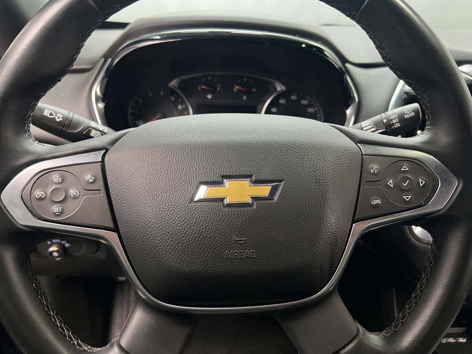 Thumbnail: 2023 Chevrolet Traverse - 5