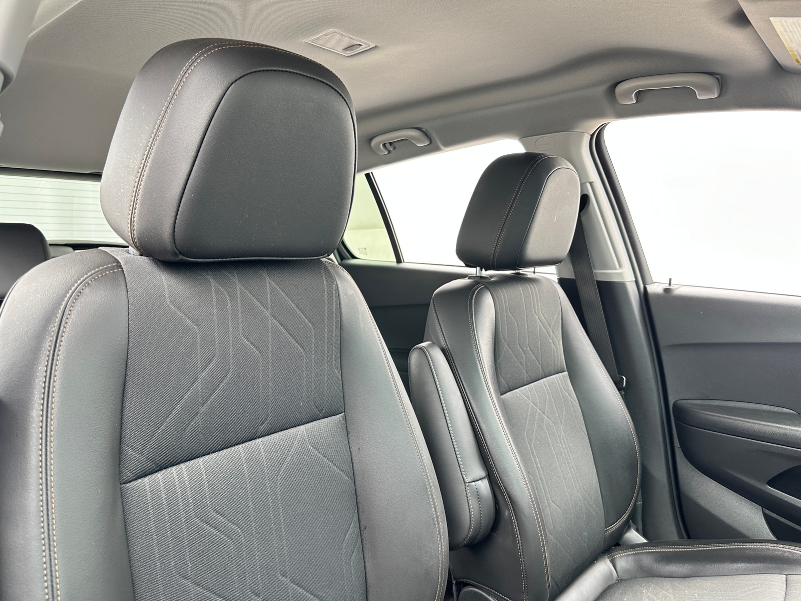 Thumbnail: 2022 Chevrolet Trax - 2