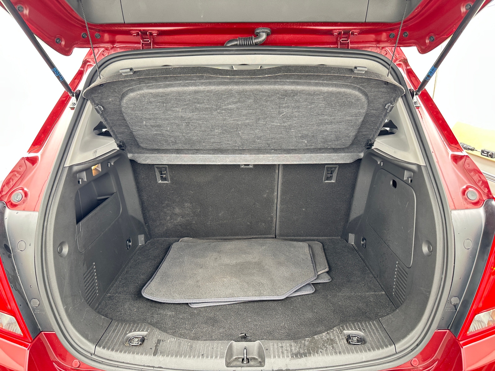 Thumbnail: 2022 Chevrolet Trax - 7