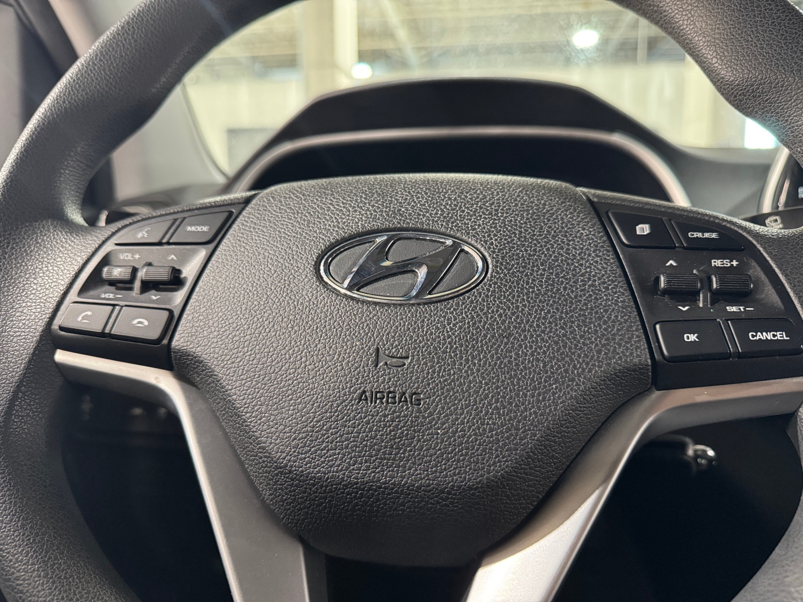 Thumbnail: 2019 Hyundai Tucson - 5