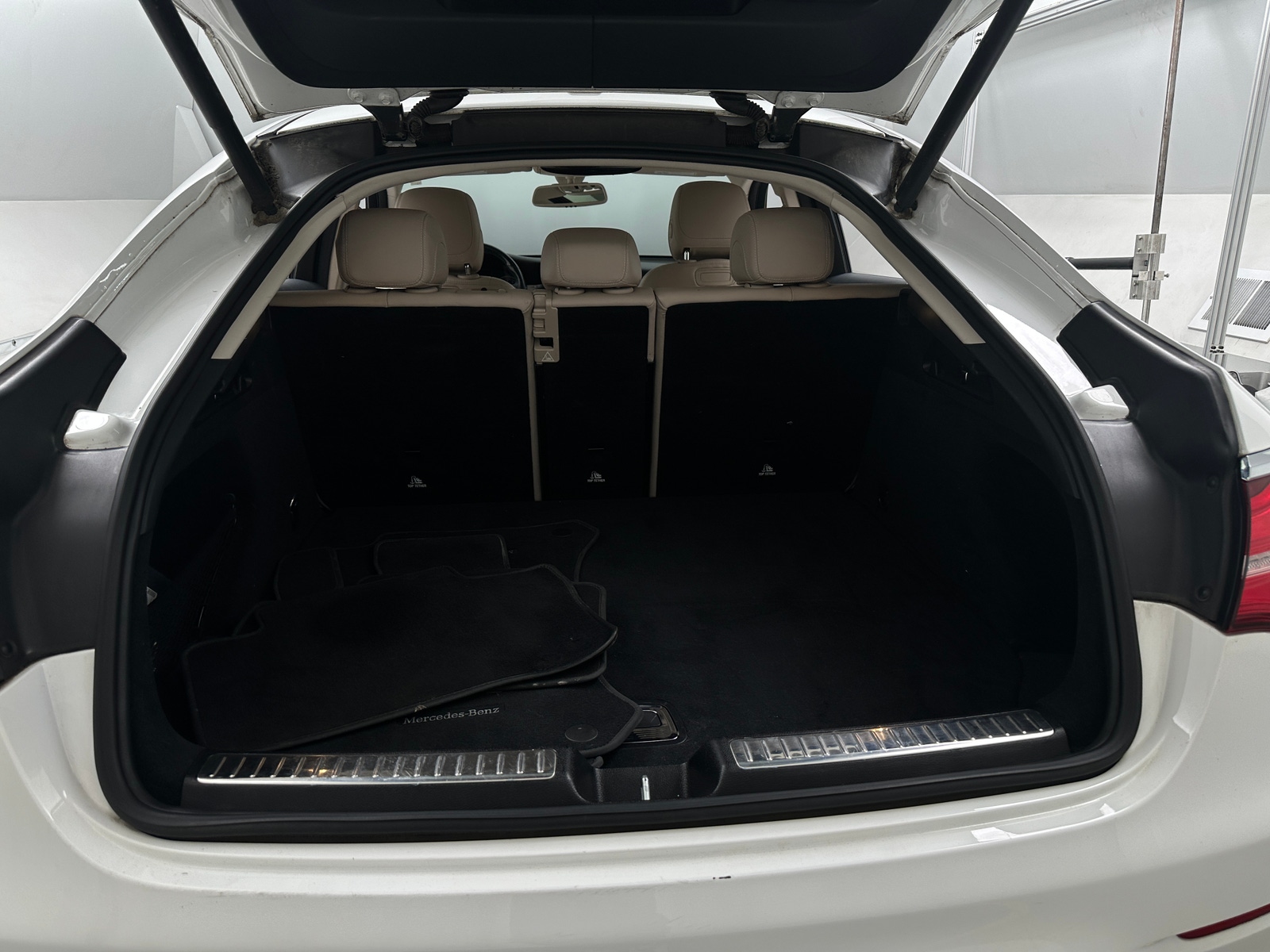 Thumbnail: 2019 Mercedes-Benz GLC - 6