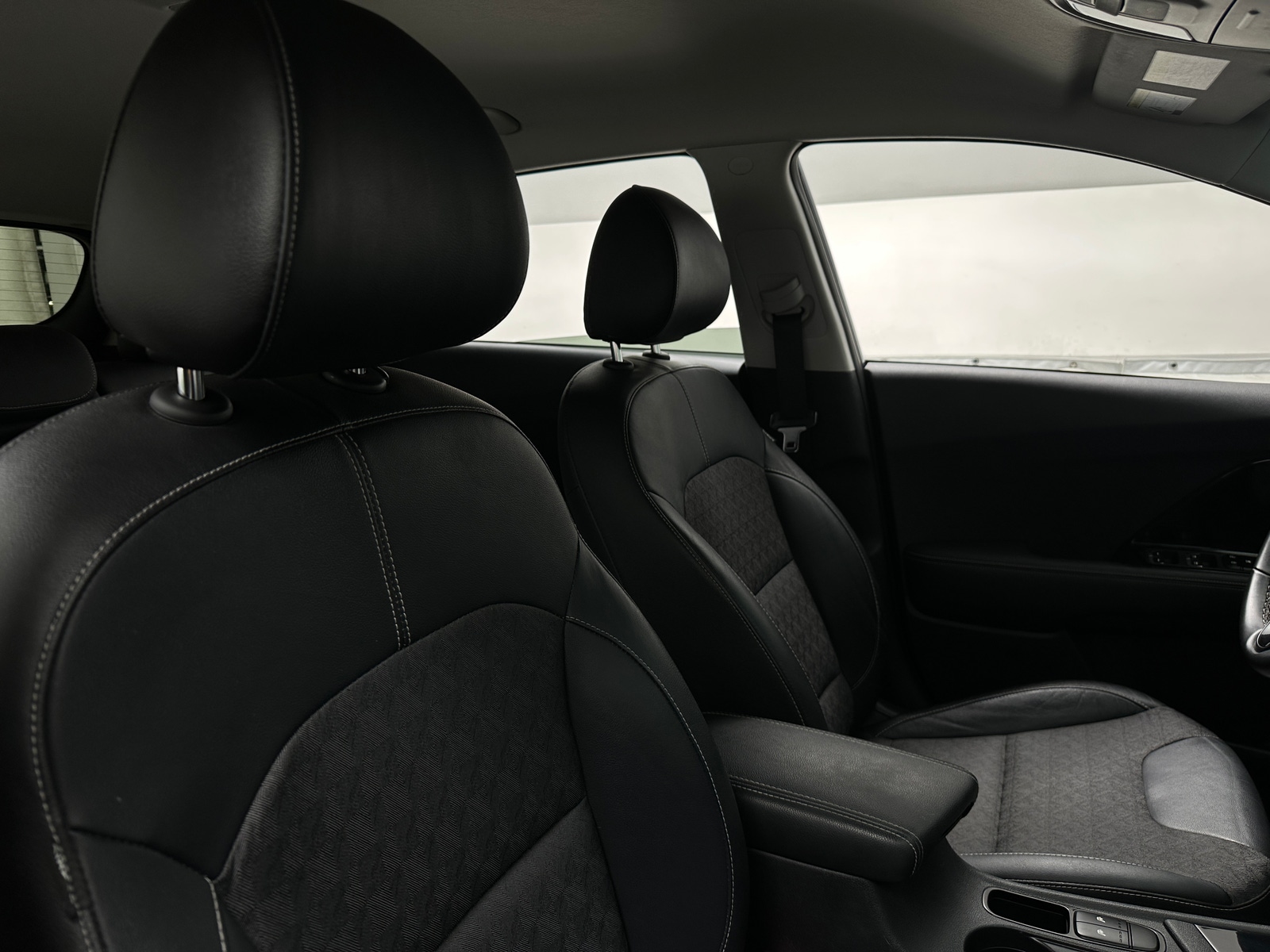 Thumbnail: 2019 Kia Niro - 2