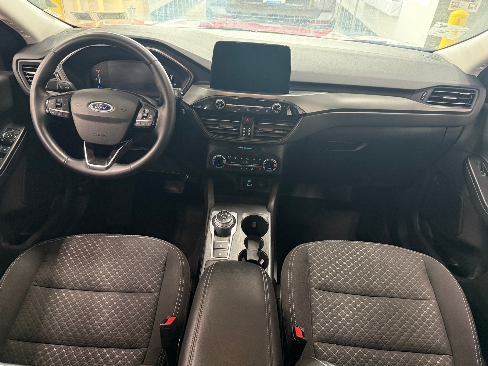 Thumbnail: 2023 Ford Escape - 3