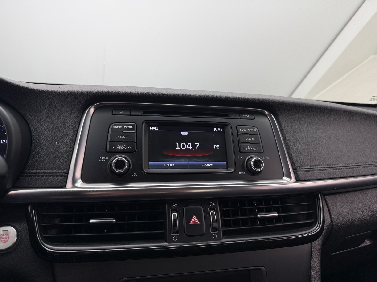 Thumbnail: 2016 Kia Optima - 3