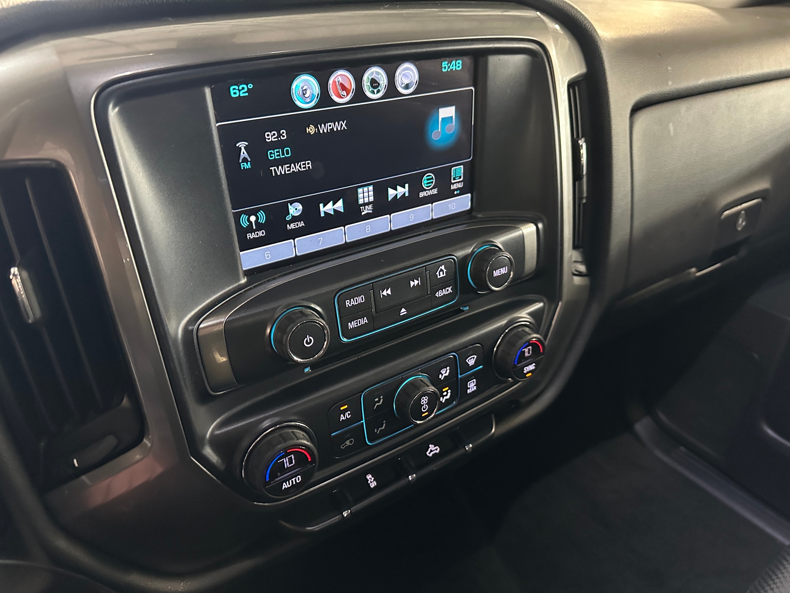 Thumbnail: 2018 Chevrolet Silverado 1500 - 4