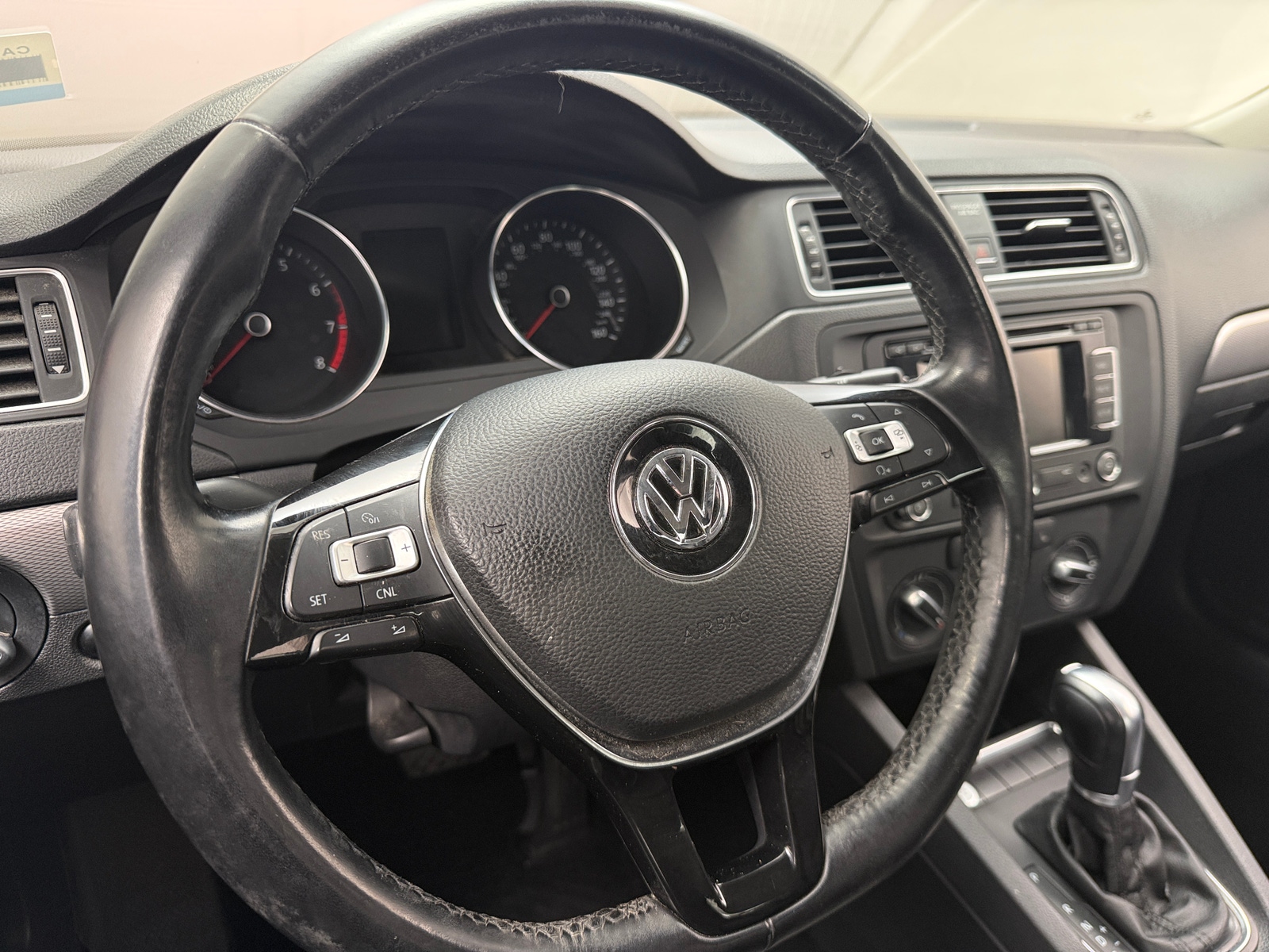 Thumbnail: 2015 Volkswagen Jetta - 5