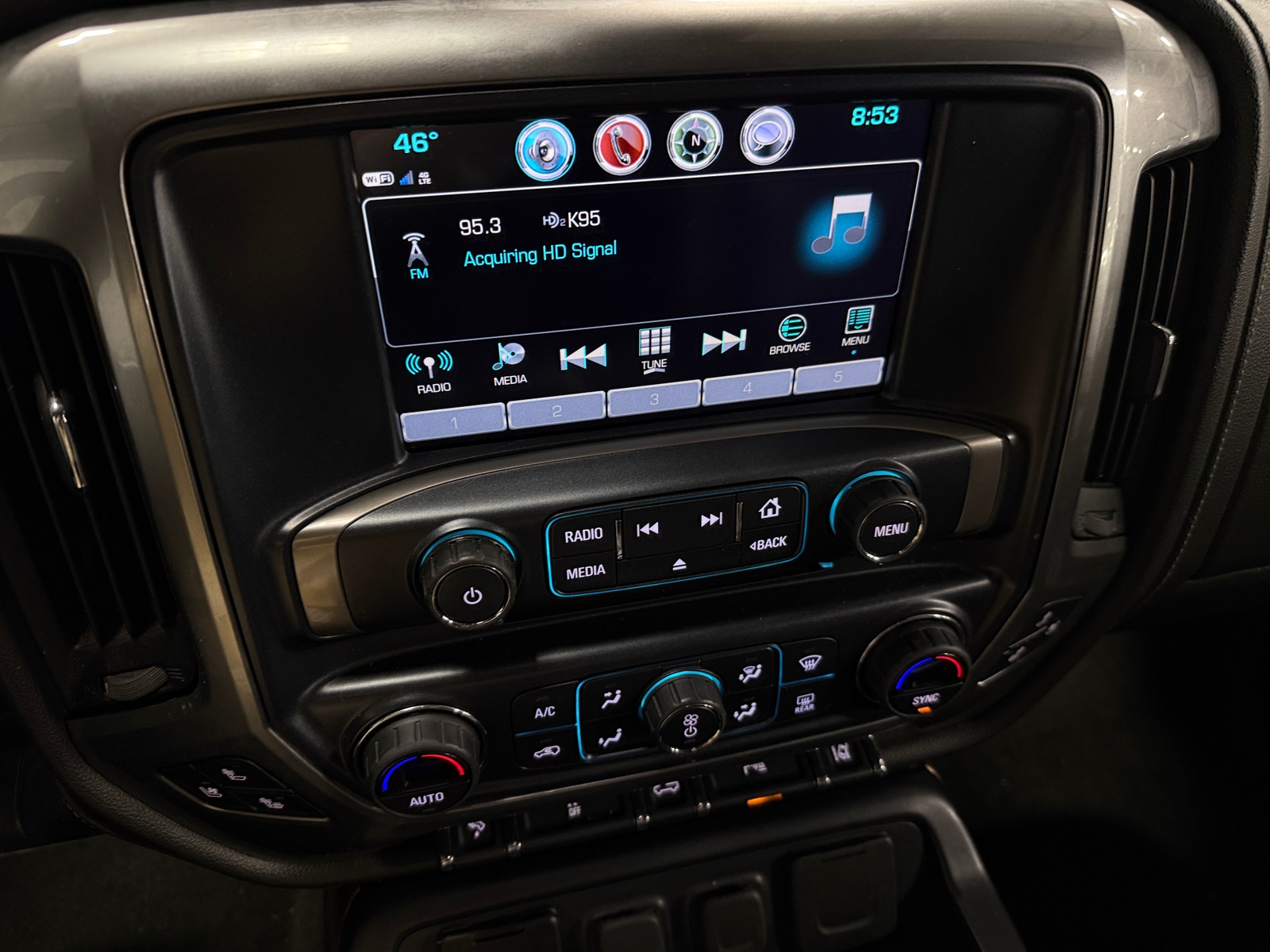 Thumbnail: 2018 Chevrolet Silverado 2500 - 3