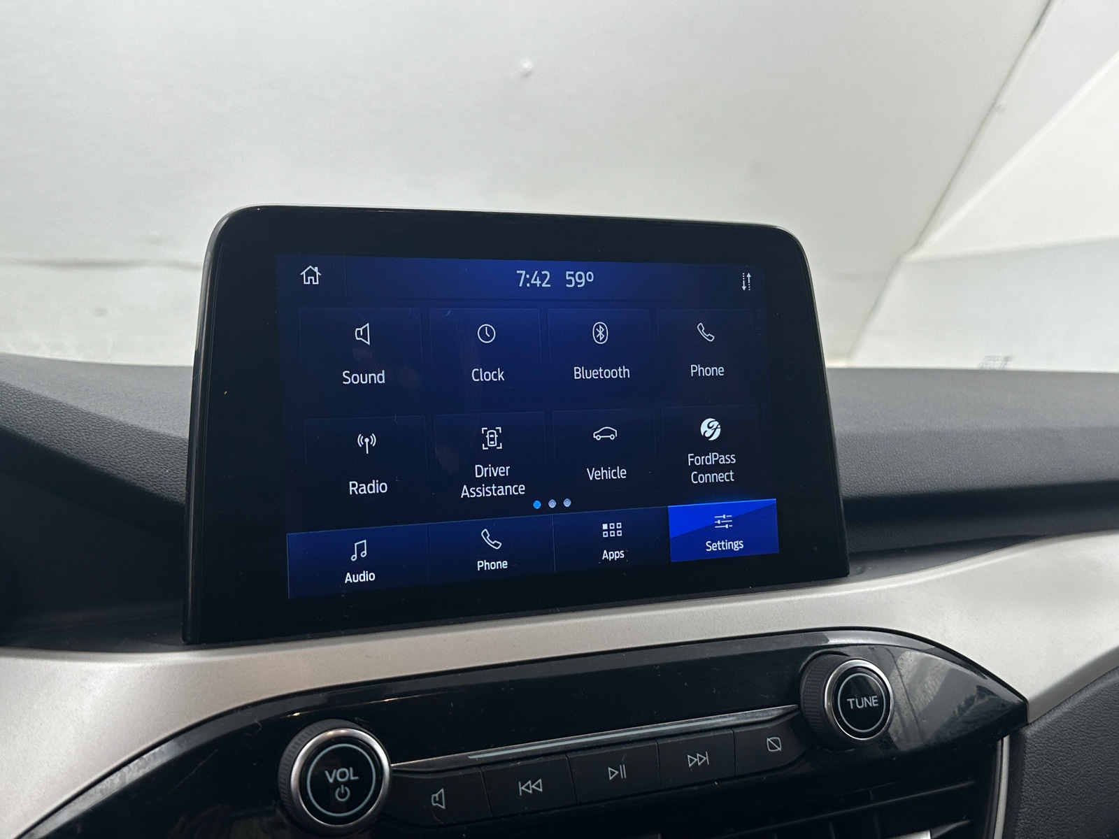 Thumbnail: 2022 Ford Escape - 3