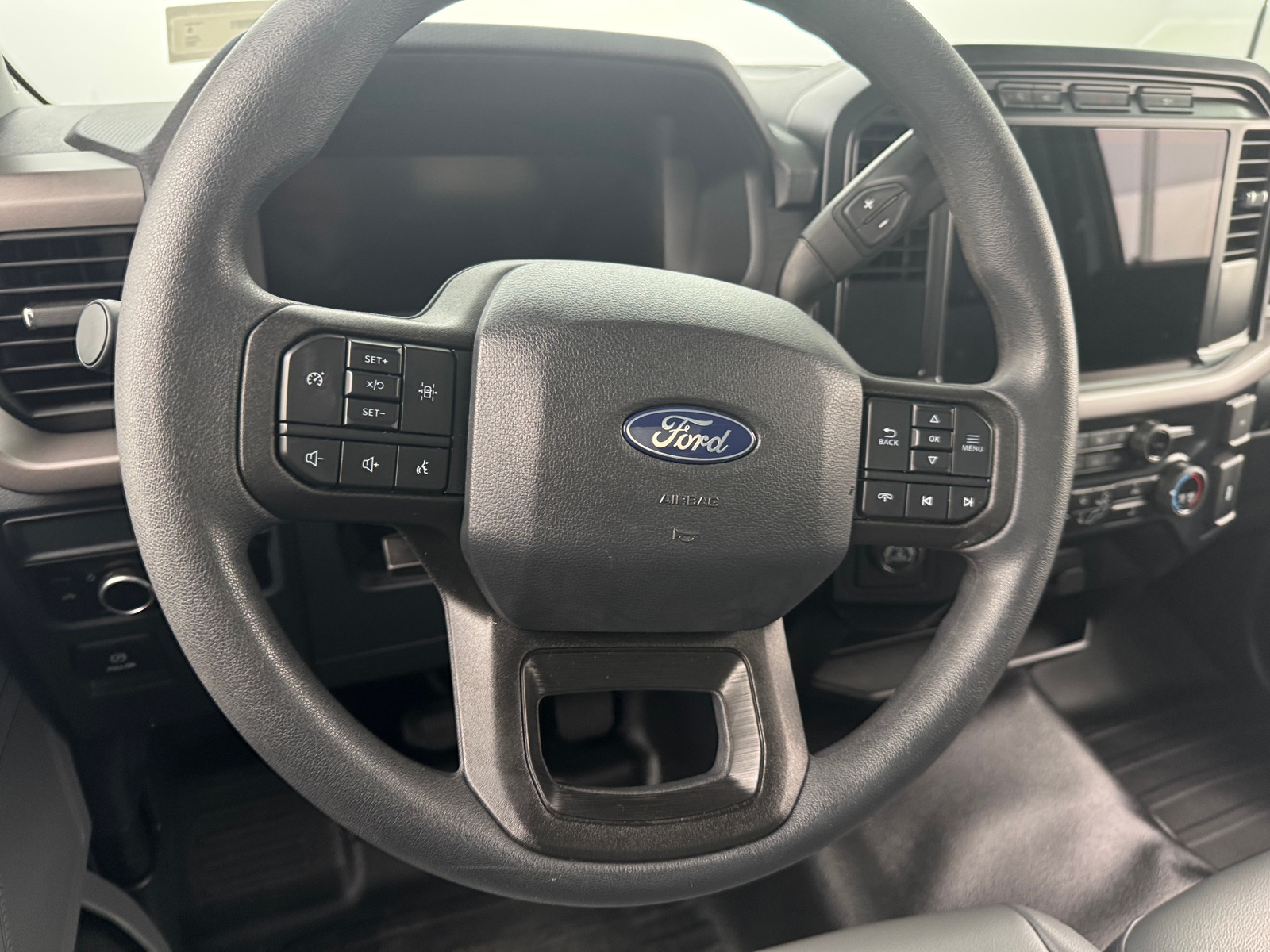 Thumbnail: 2024 Ford Econoline - 3